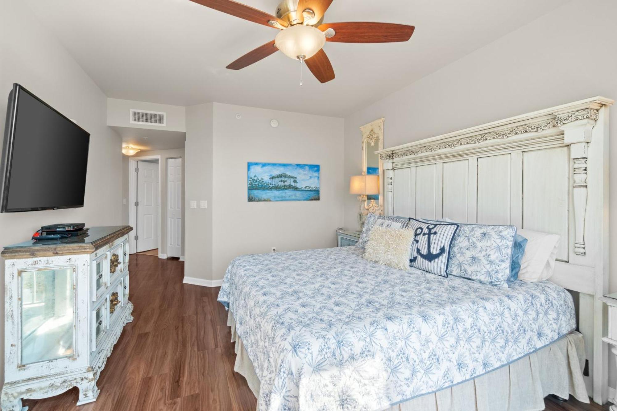 Three-Bedroom Apartment Ocean View