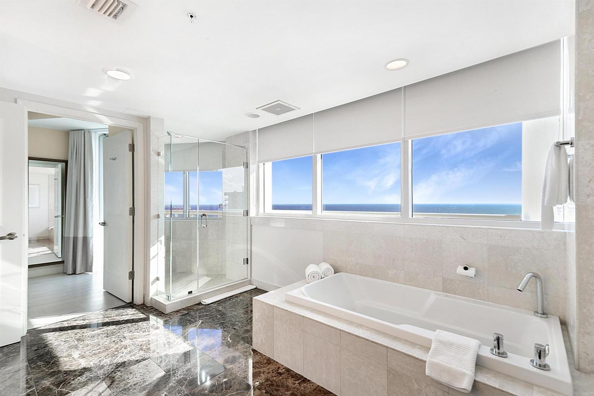 Two-Bedroom Penthouse Suite Oceanfront