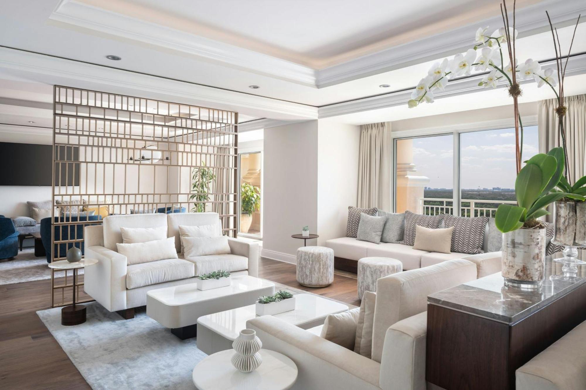 Club Lounge Access 2 Queen Beds Lakefront View Pool View Guest Room