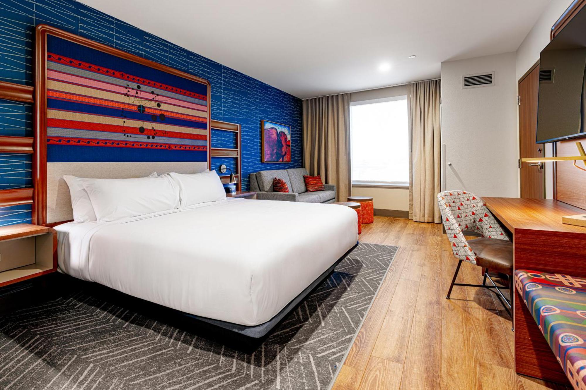 Deluxe King Room