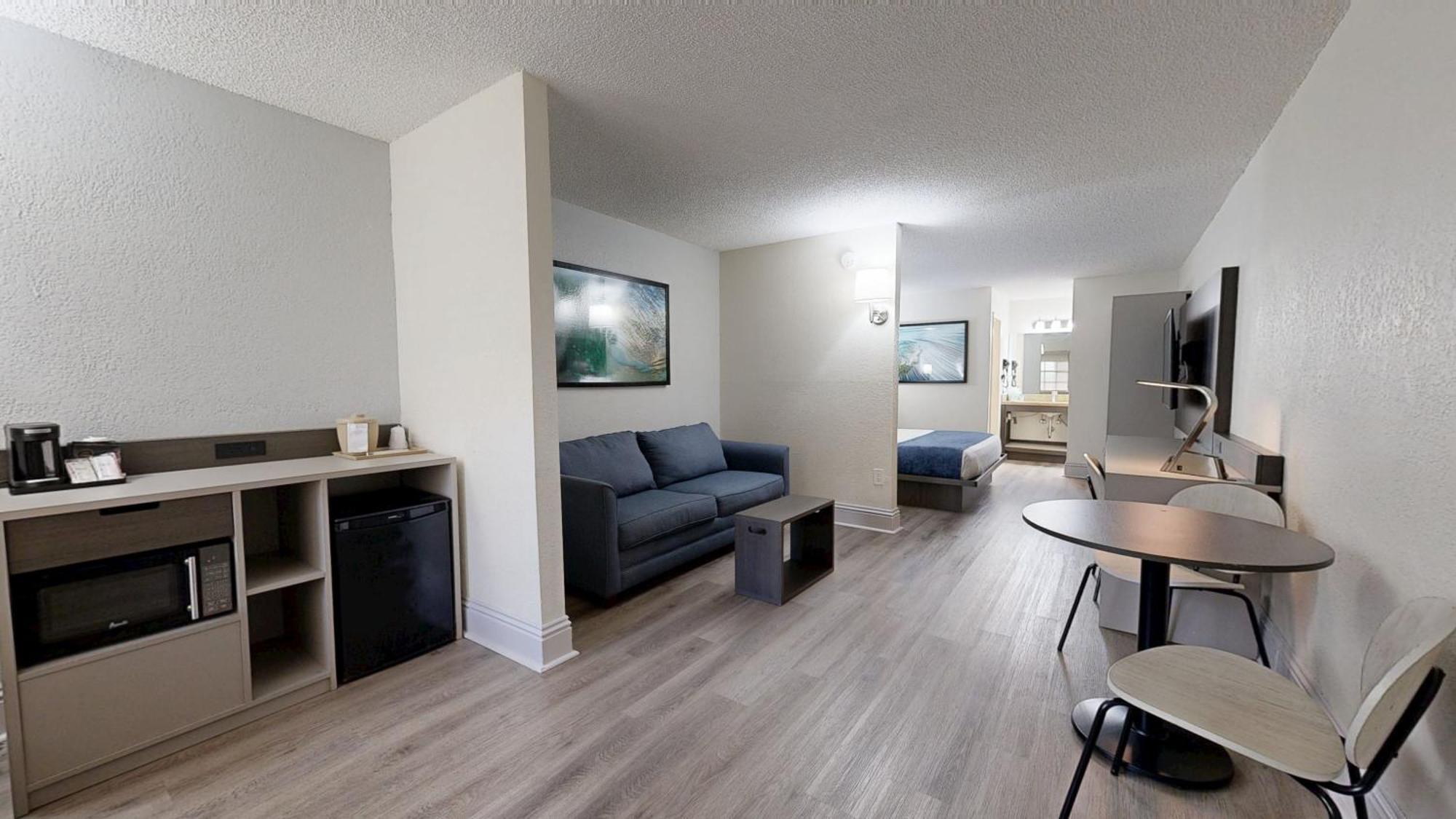 Premium King Suite