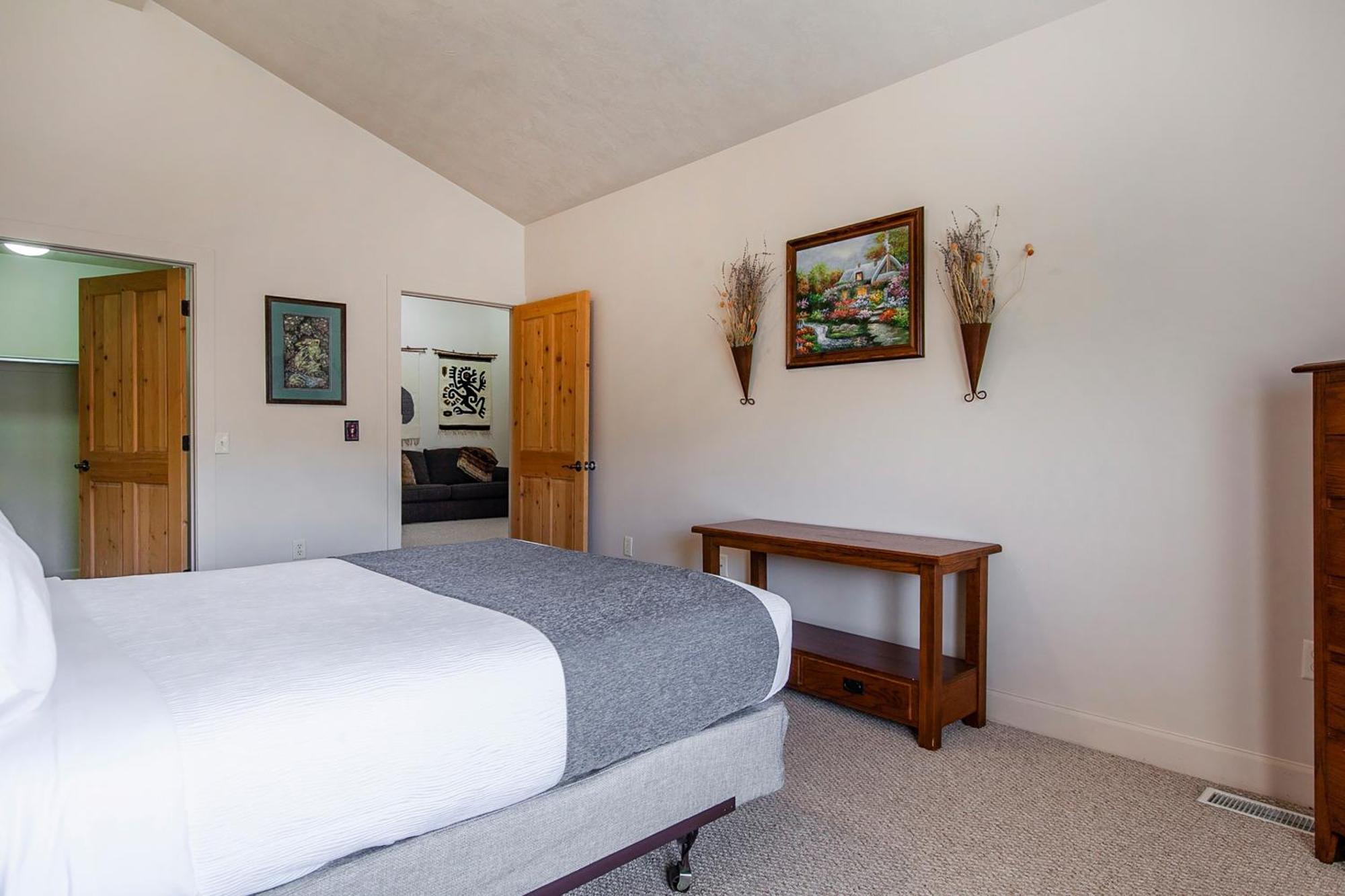 2 Bedroom Condominium Loft #303E