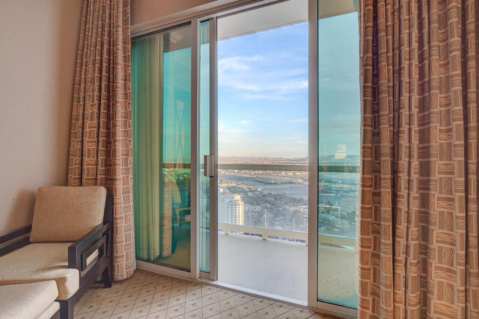 Deluxe Family Suite