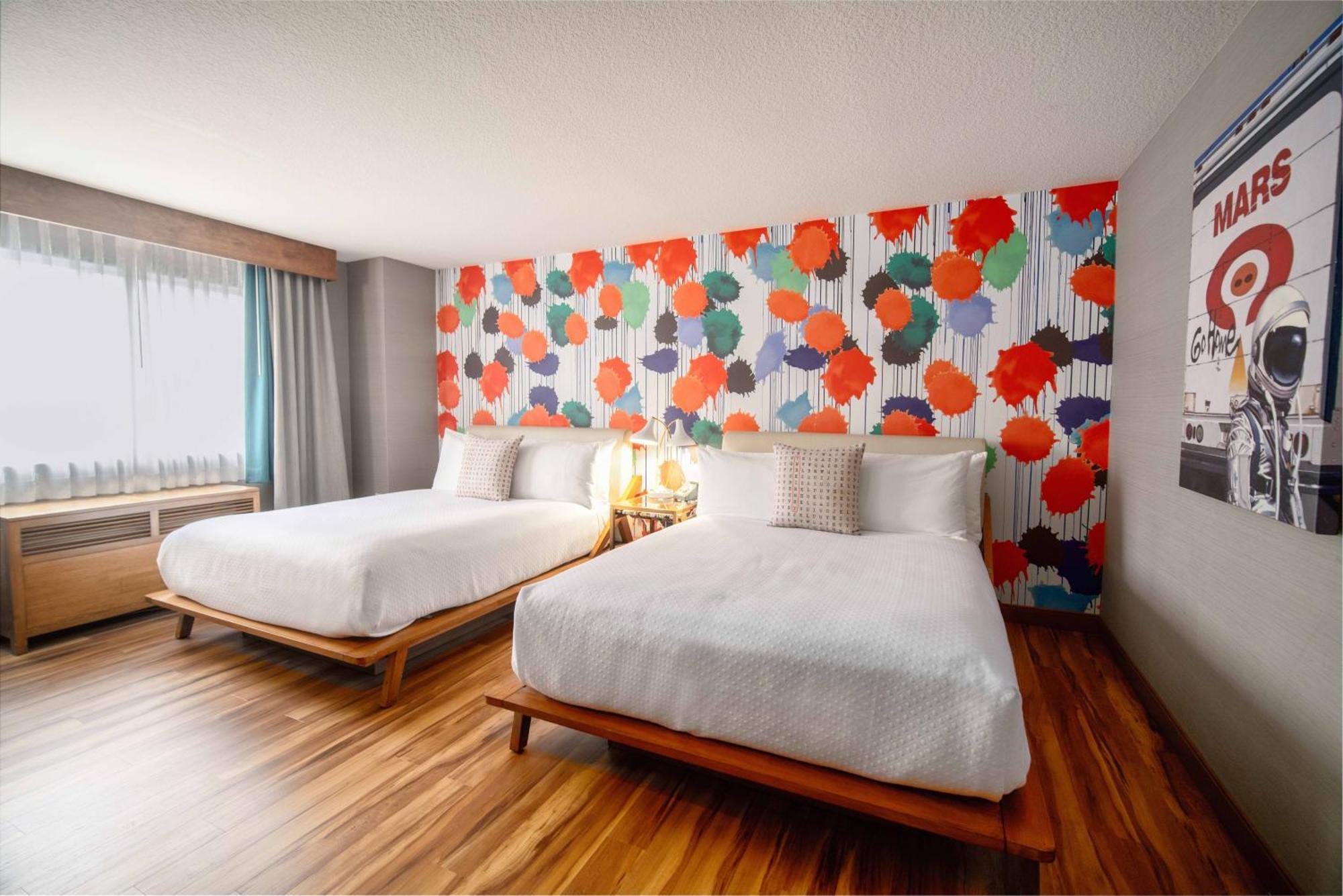 Queen Room Two Queen Beds City View