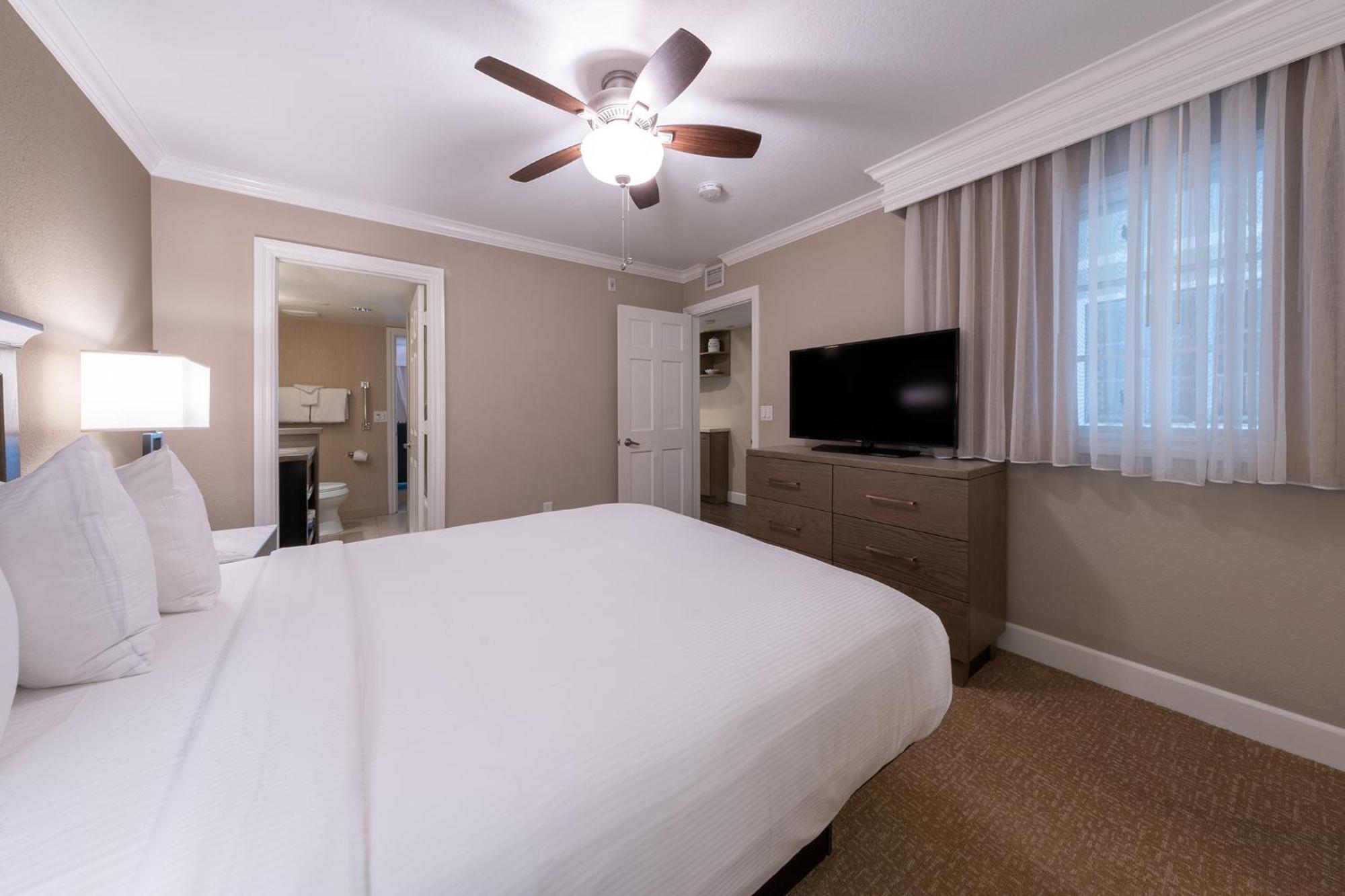 Two-Bedroom Suite