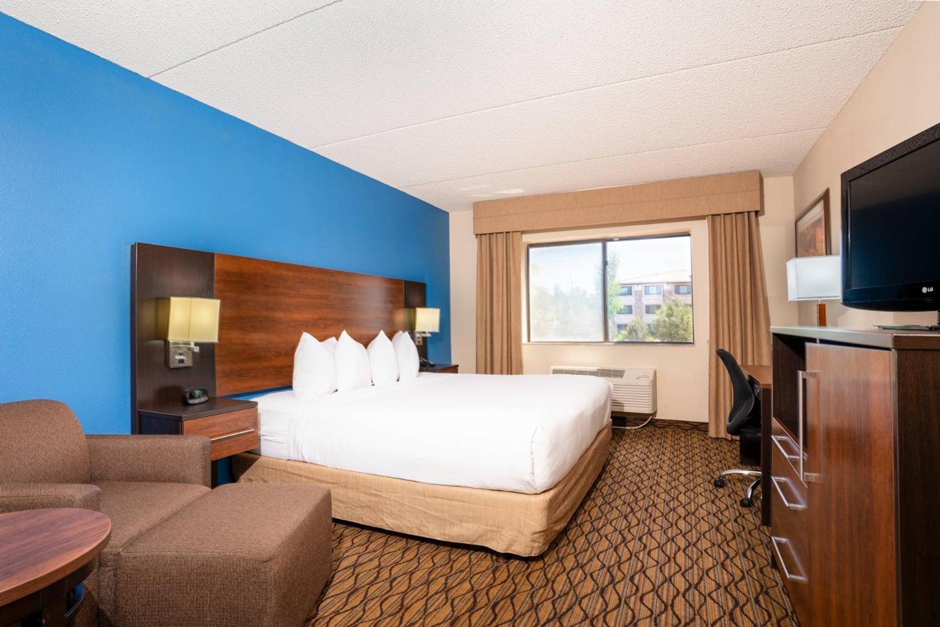 Standard King Room
