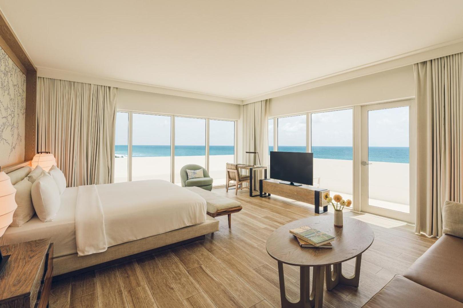 Zen Ocean View Suite King Balcony Accessible
