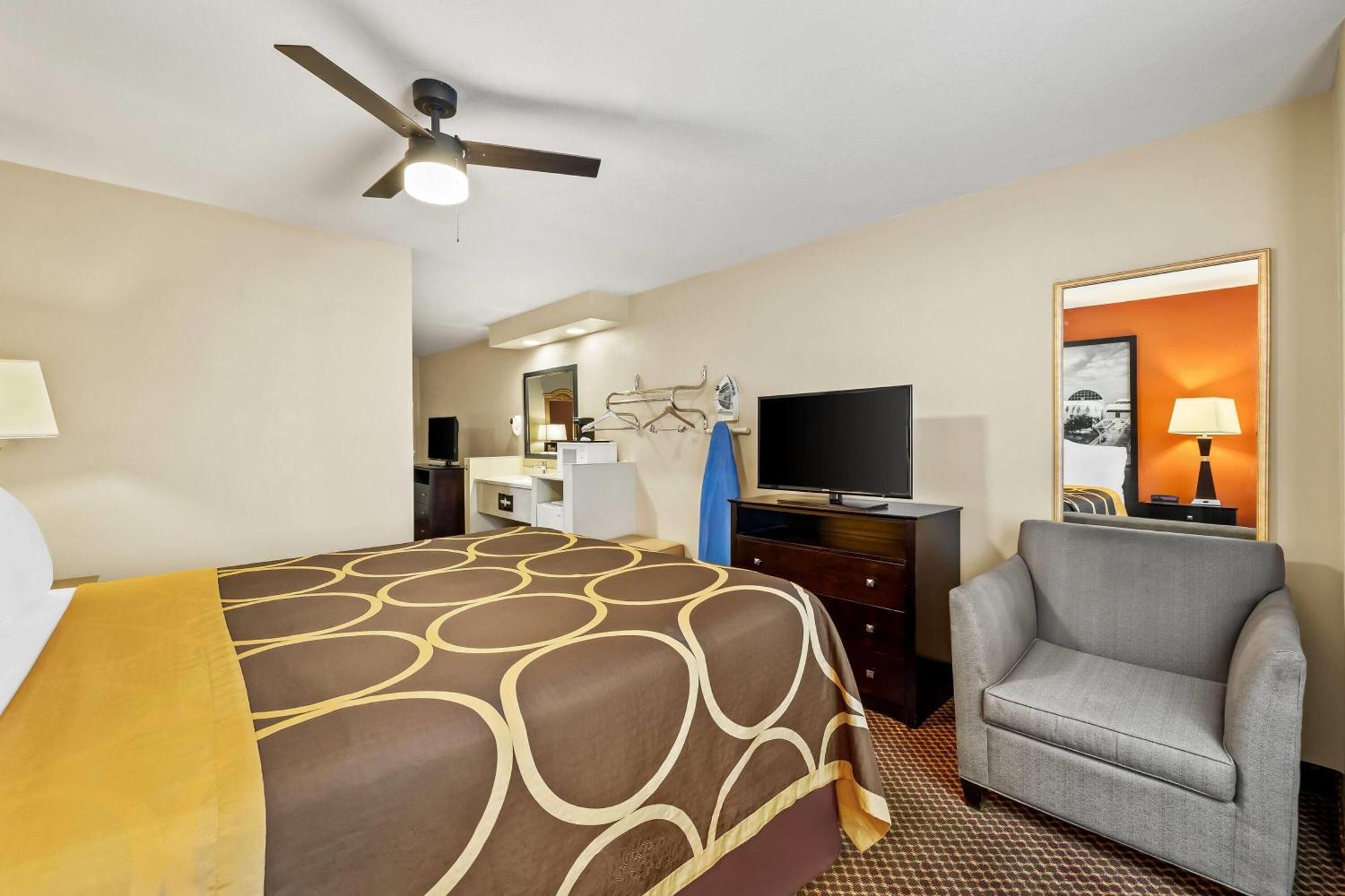 King Studio Suite Non-Smoking