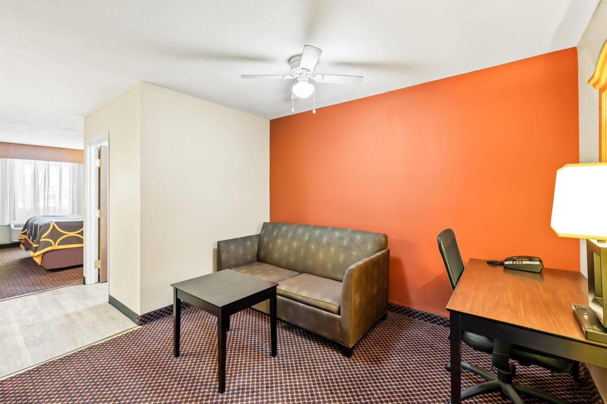 King Studio Suite Non-Smoking