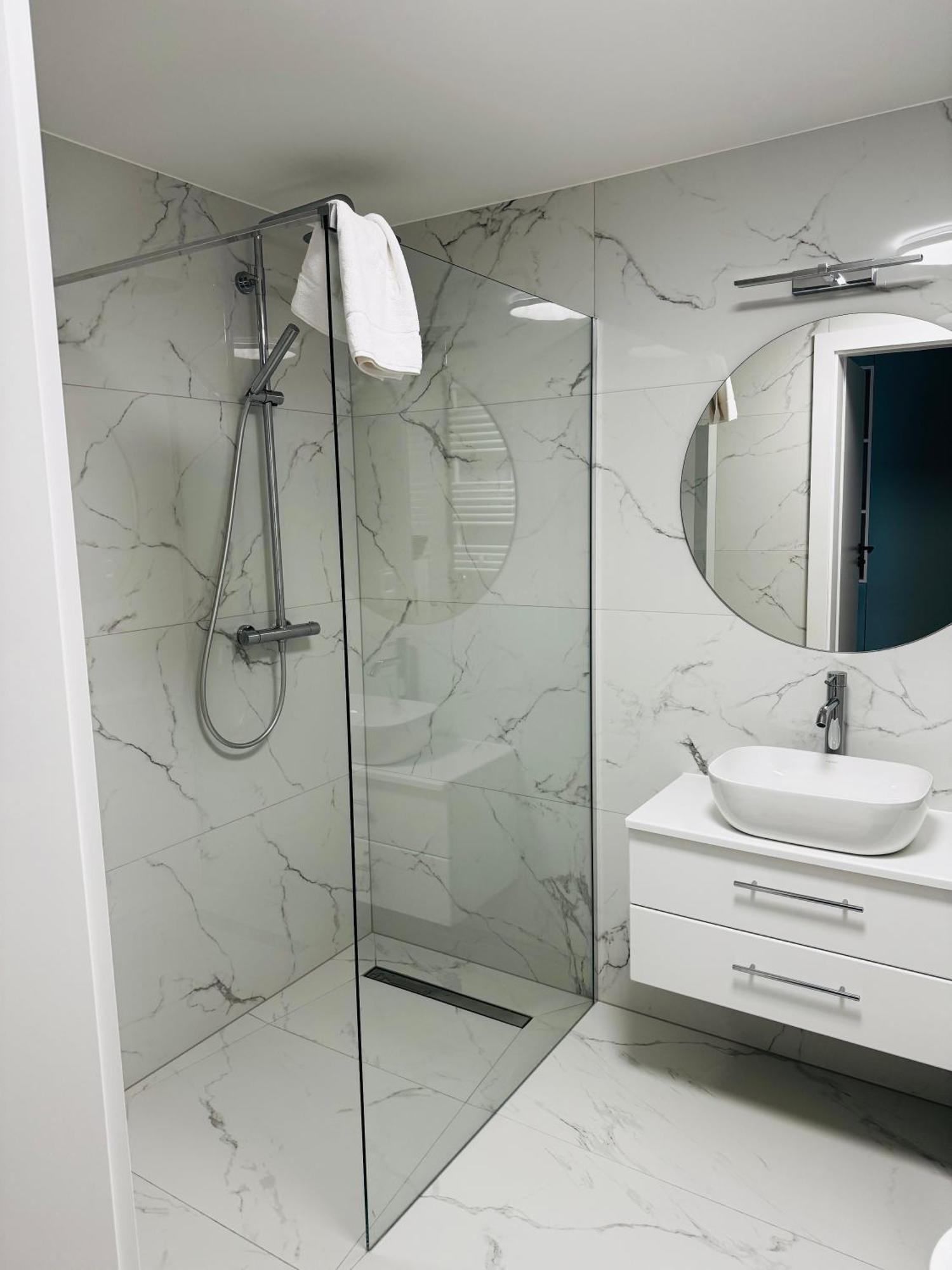 Apartament z balkonem