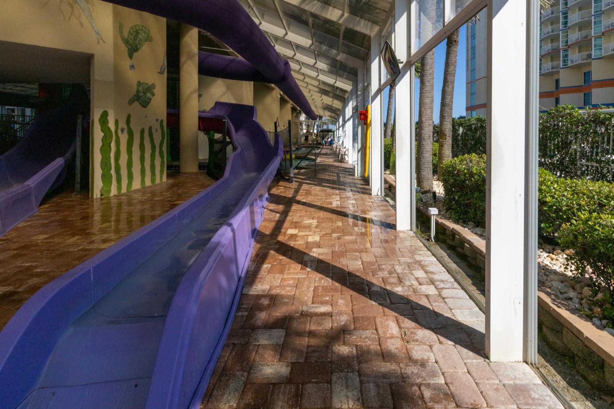 Three-Bedroom Apartment Ocean View