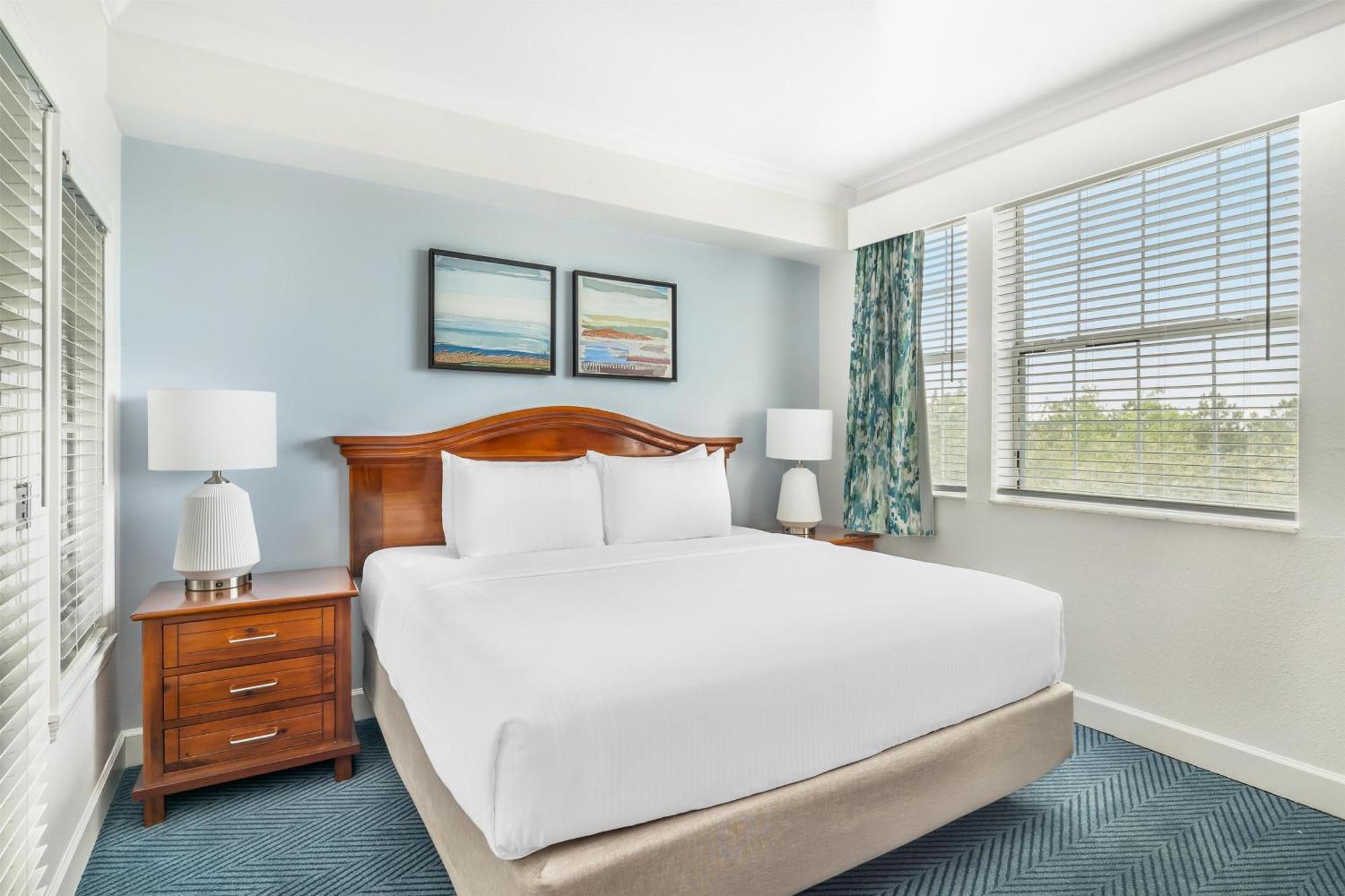 One-Bedroom King Suite