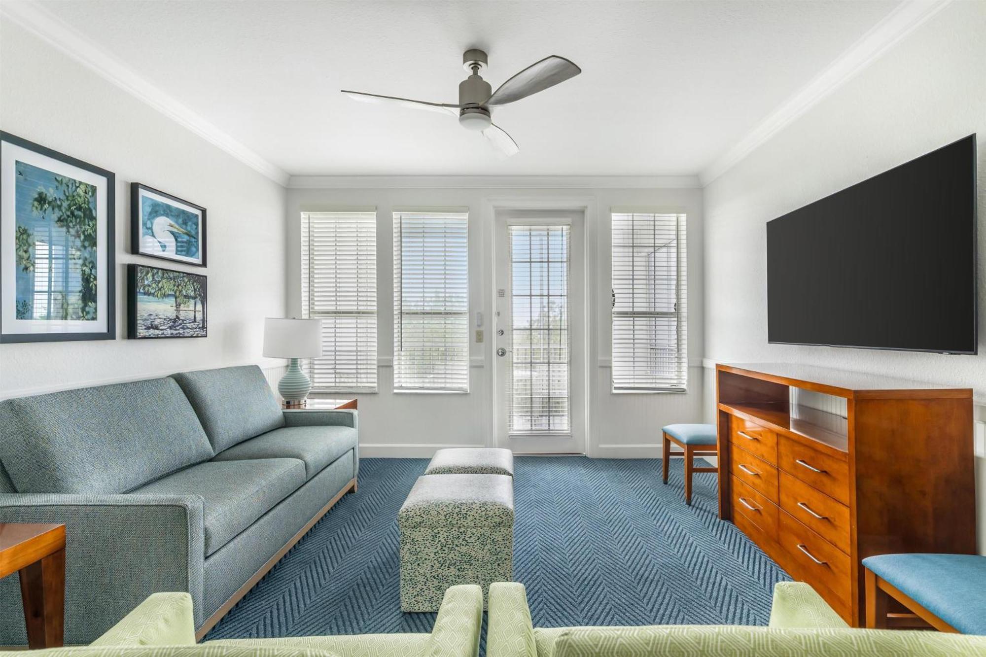 One-Bedroom King Suite