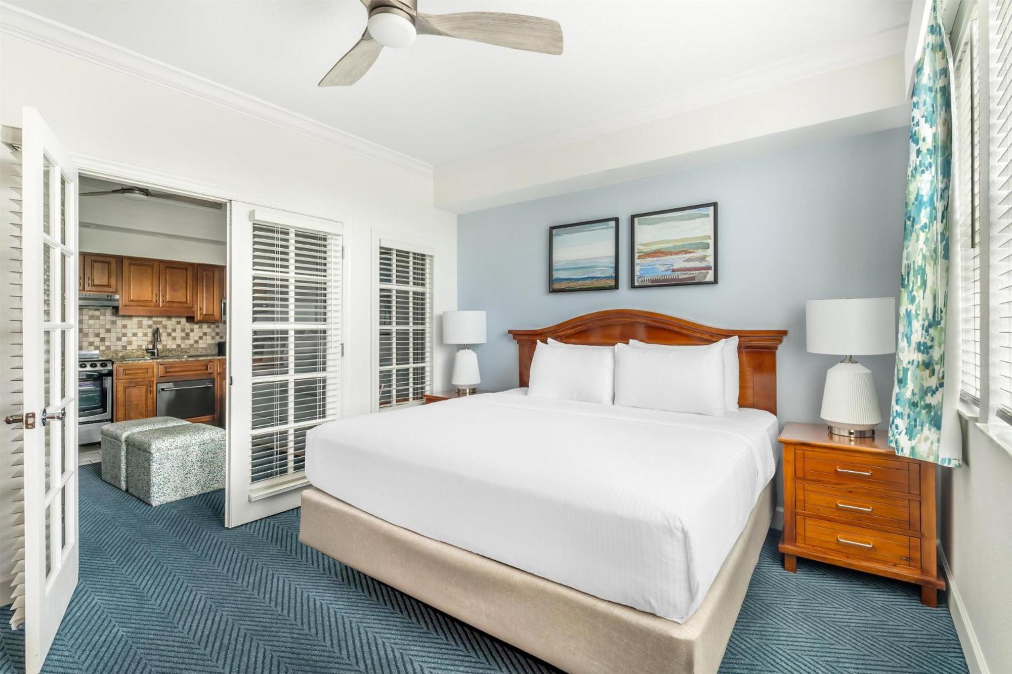 One-Bedroom King Suite