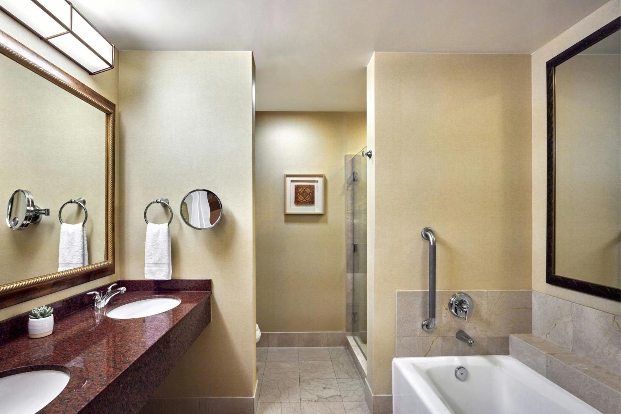 One-Bedroom 2 Double Bed Suite View