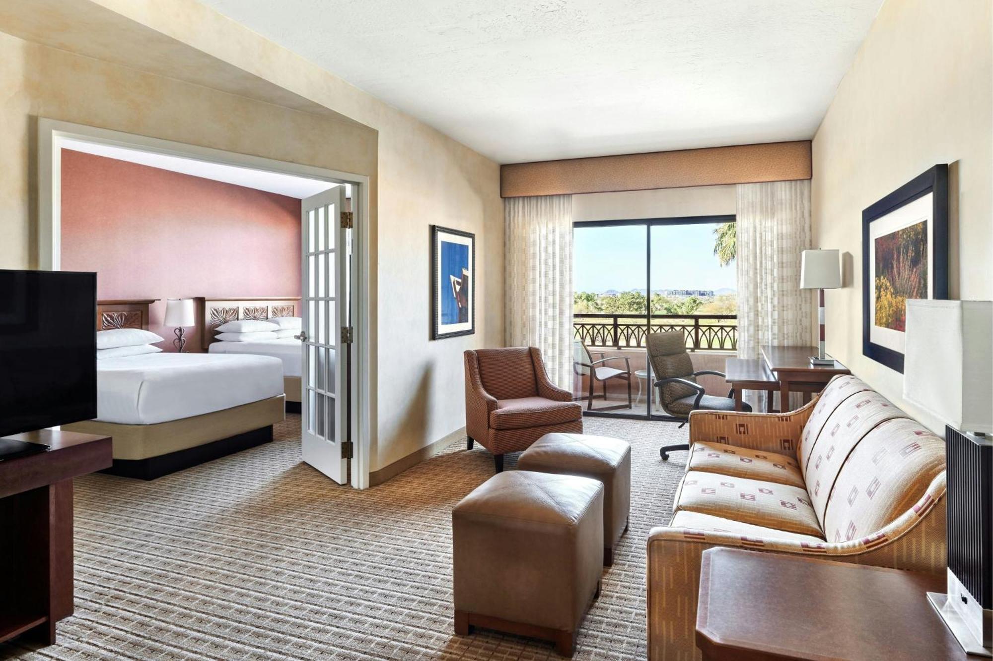 One-Bedroom 2 Double Bed Suite View Balcony