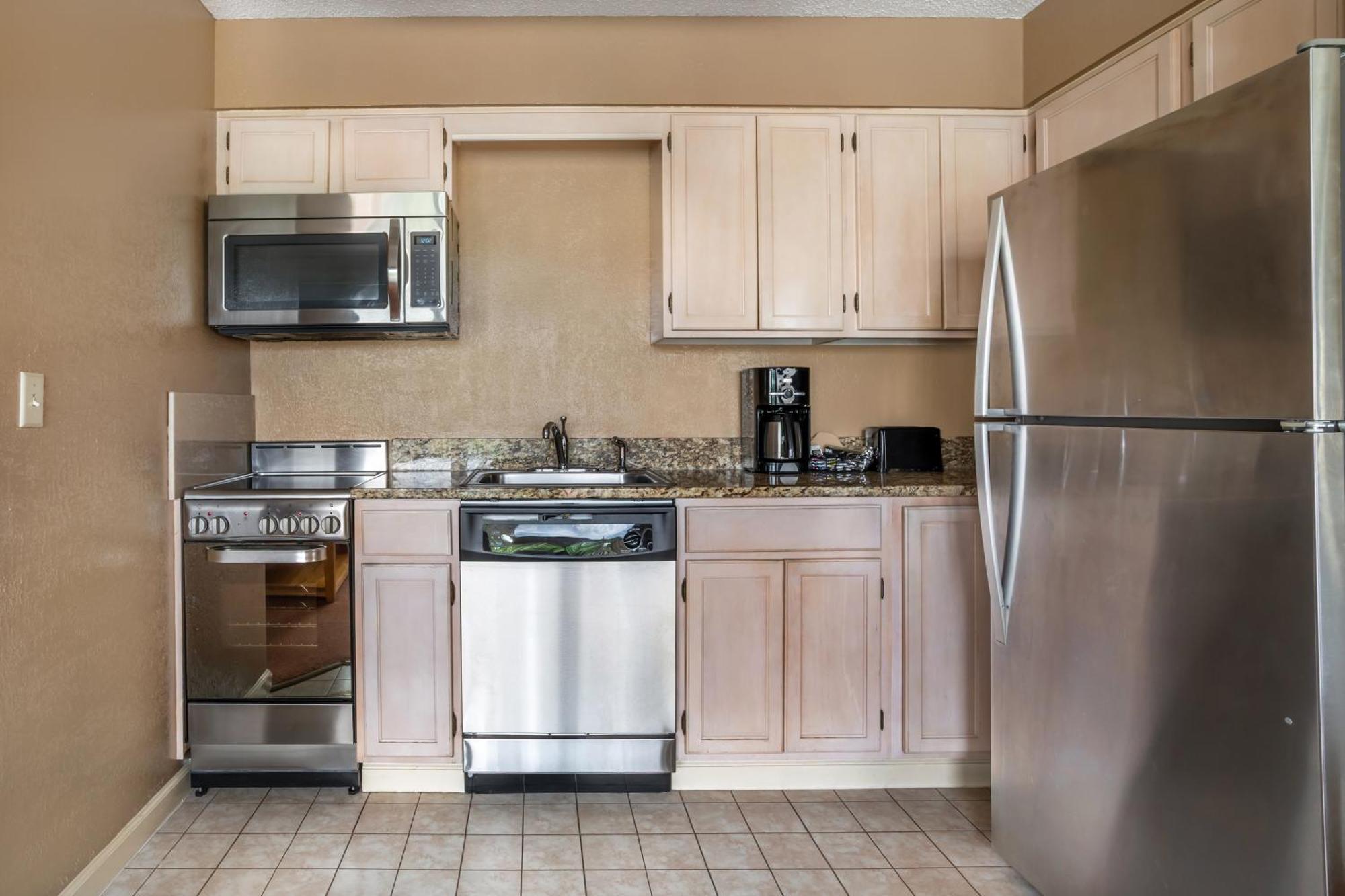 One-Bedroom Suite