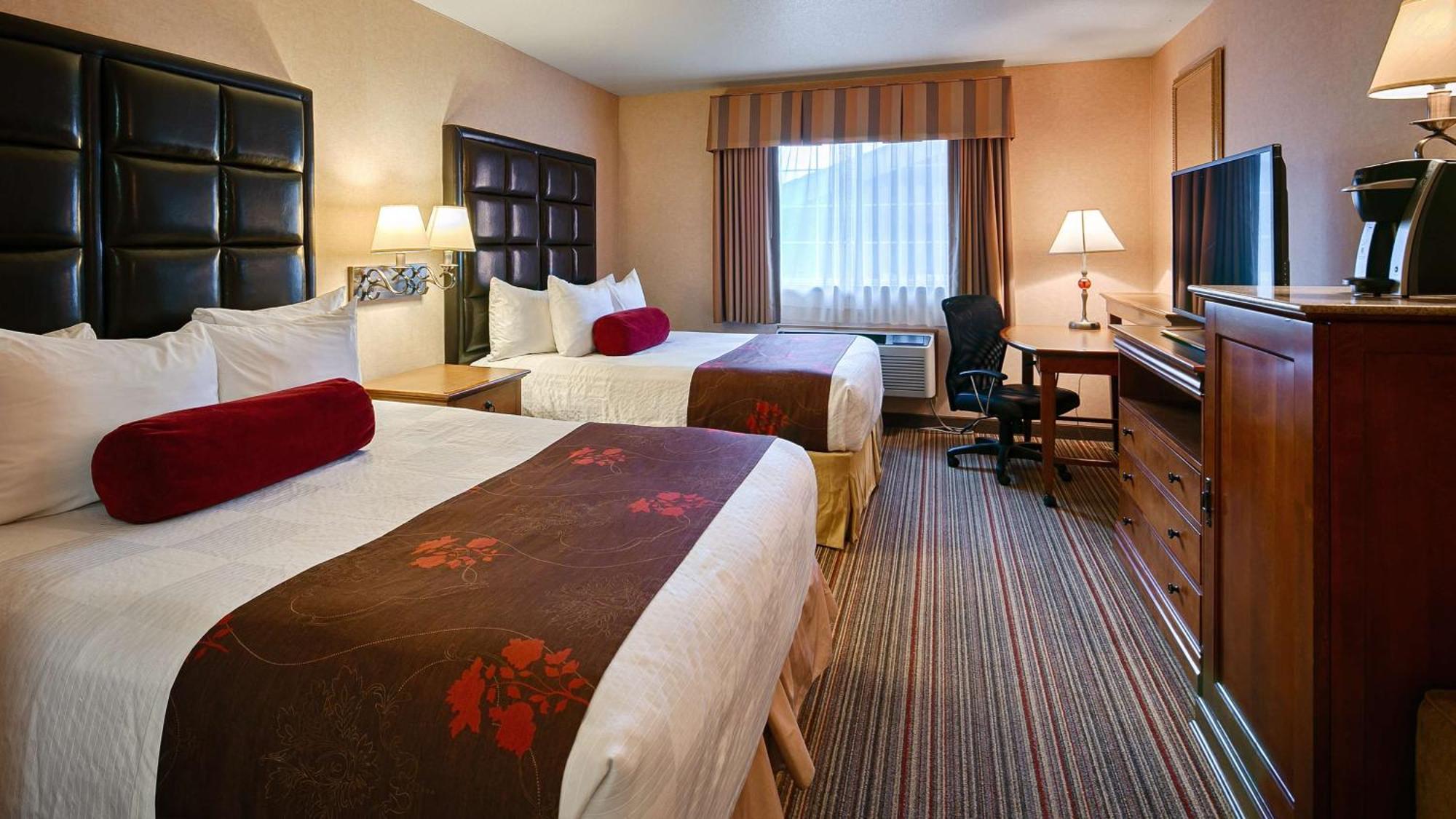 Queen Suite Two Queen Beds Non-Smoking