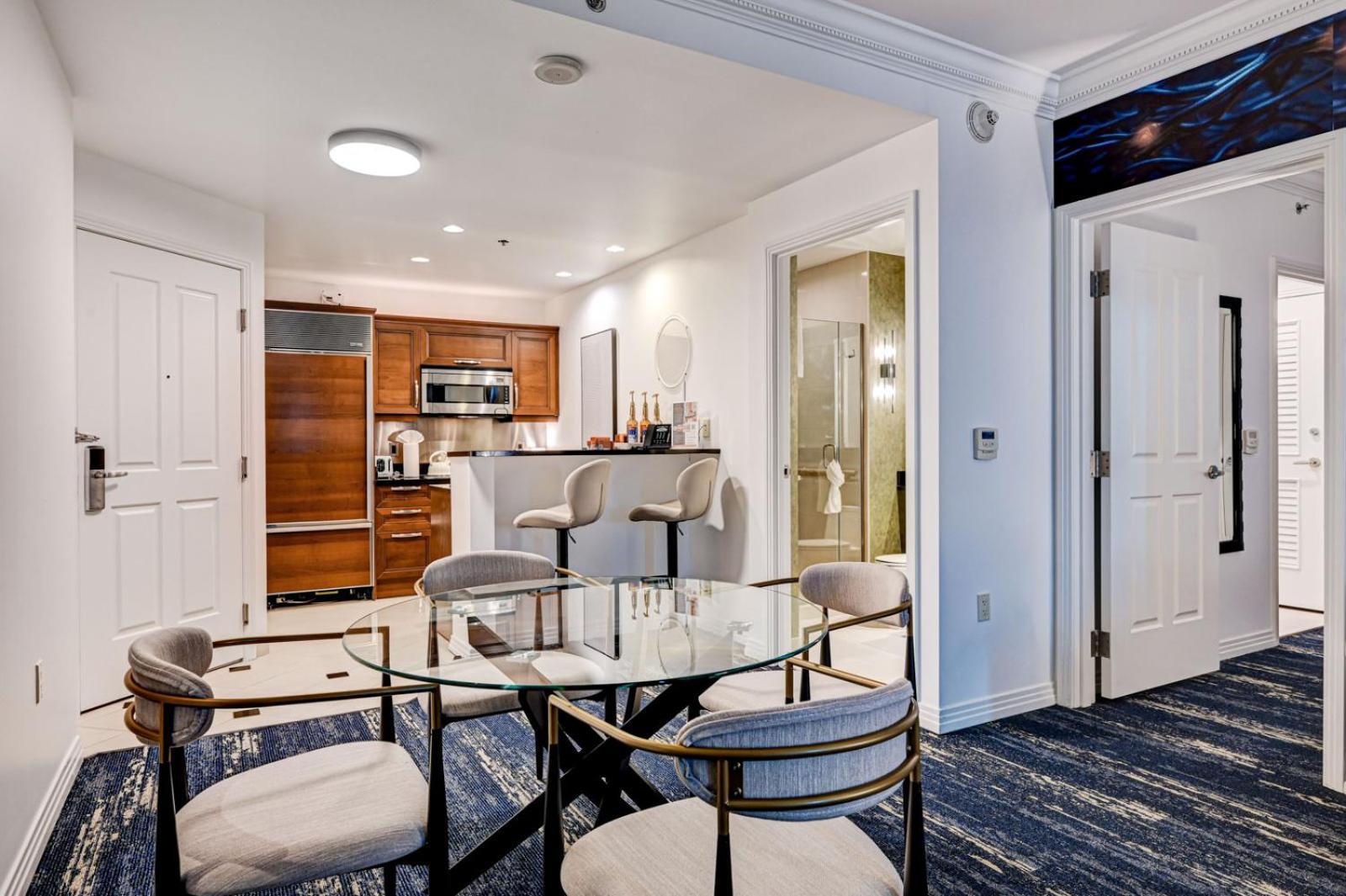 Deluxe Family Suite
