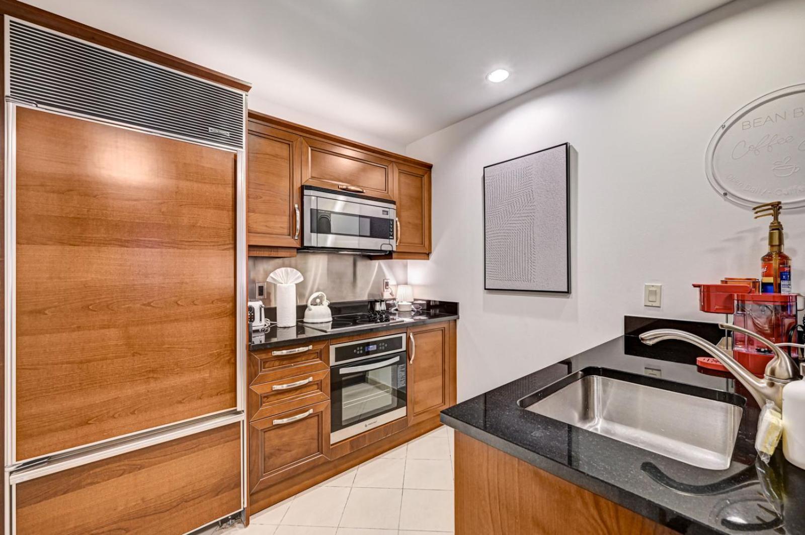 Deluxe Family Suite