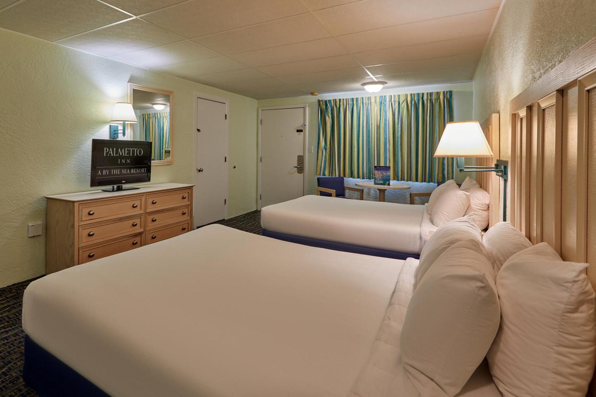 Classic Room Queen or Queen Northside No Beach View