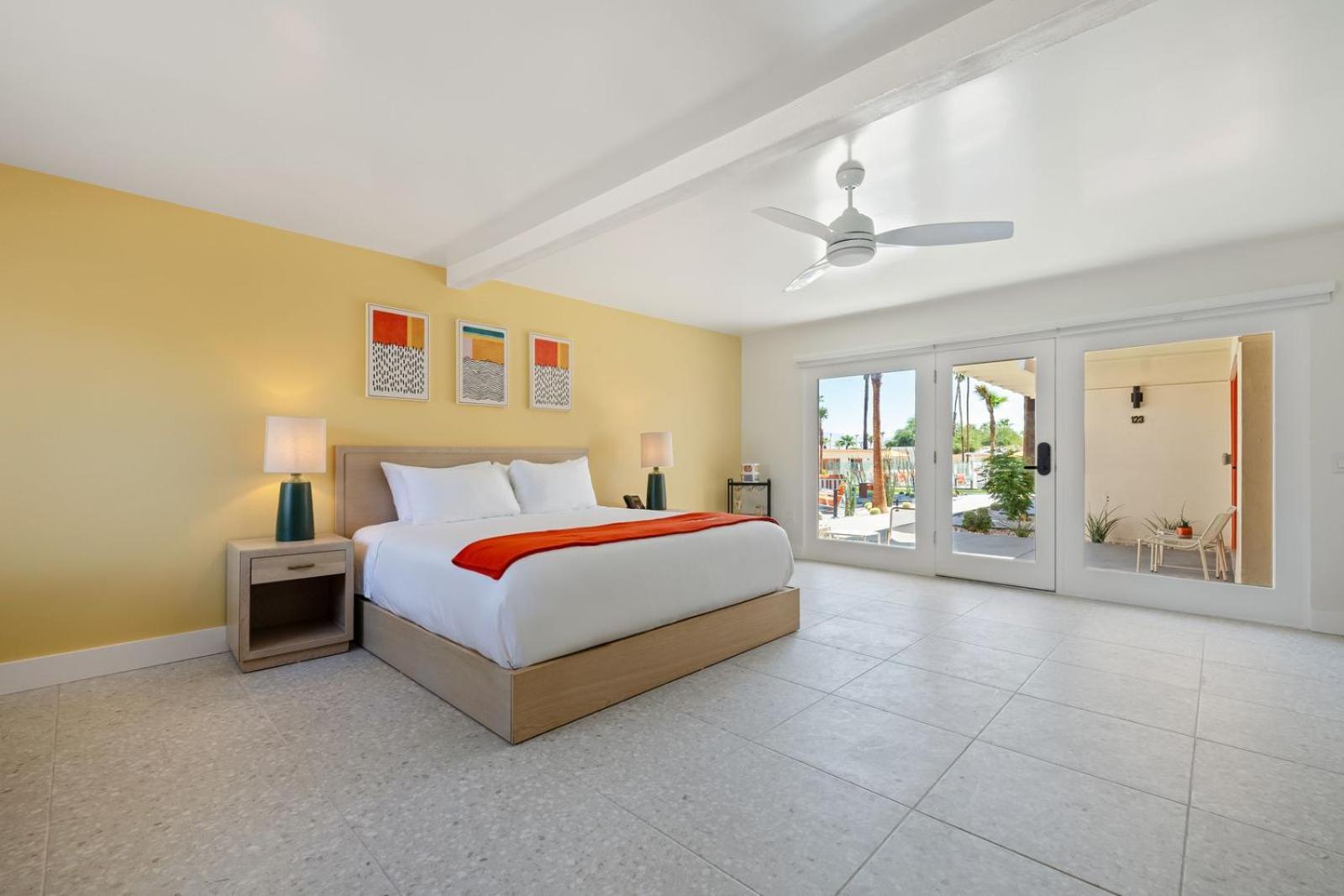 Superior King Suite