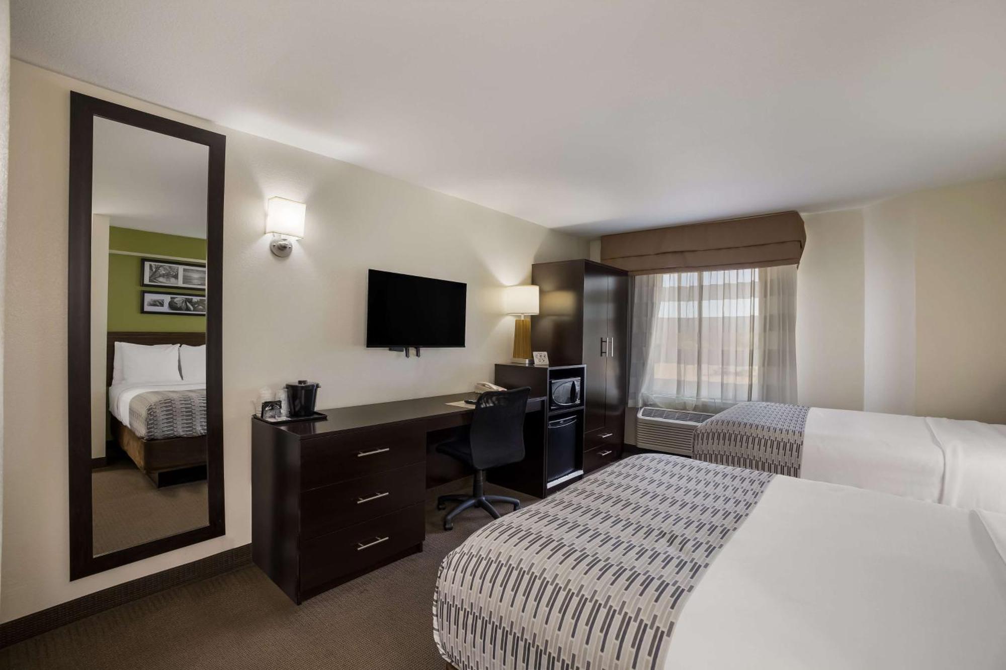 Queen Room Two Queen Beds Interior or Non-Smoking