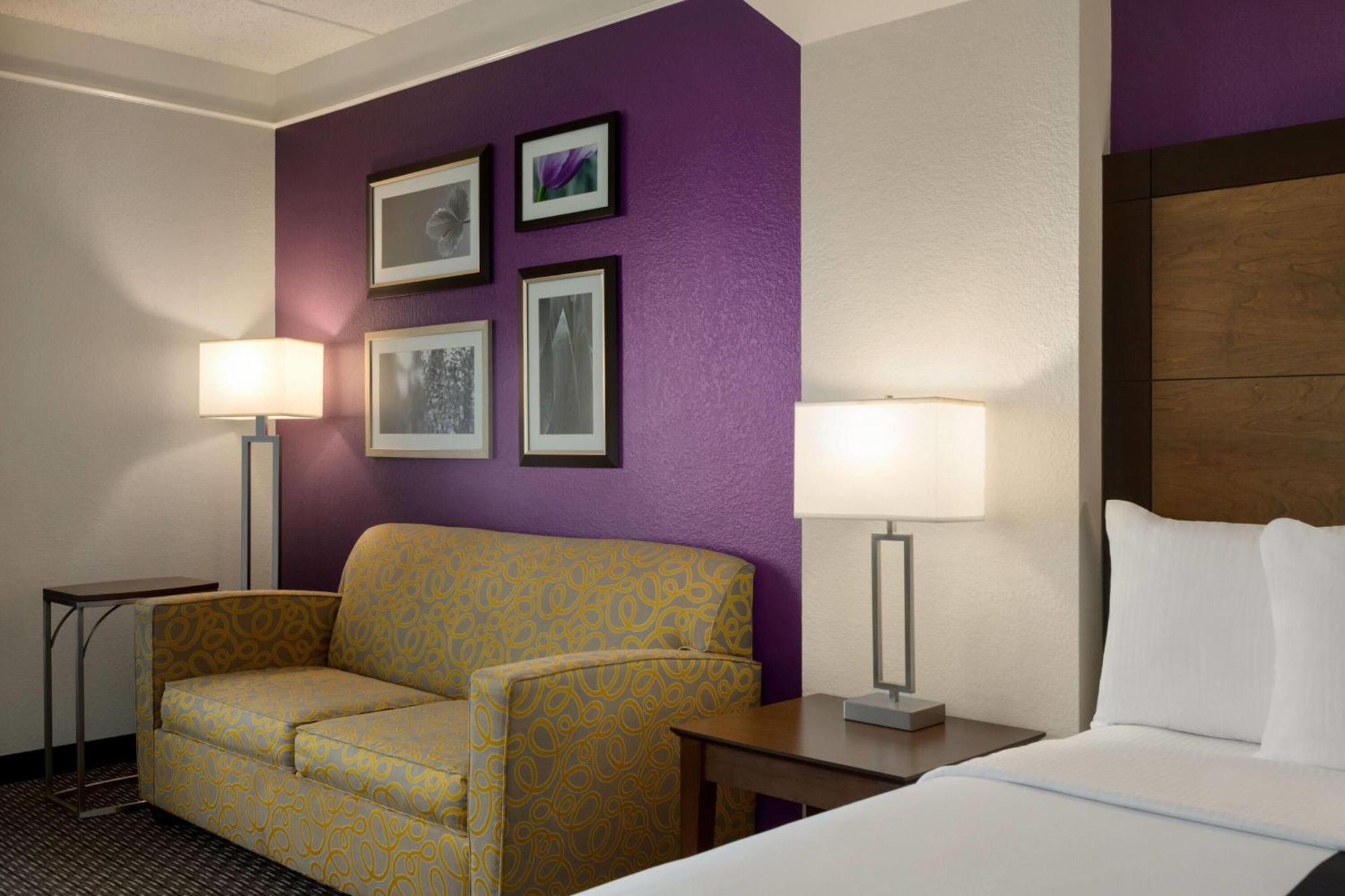 2 Full Beds Non-Smoking