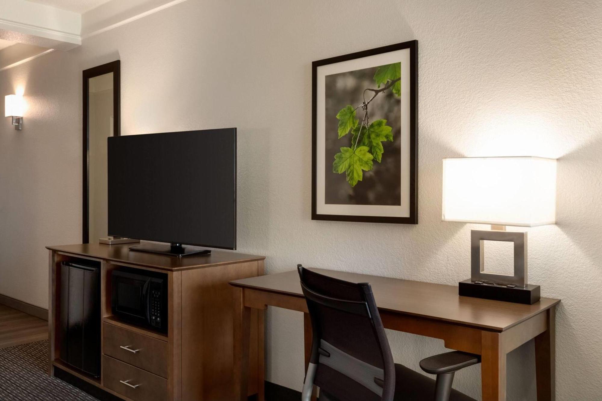 Double Room Two Double Beds Non-Smoking