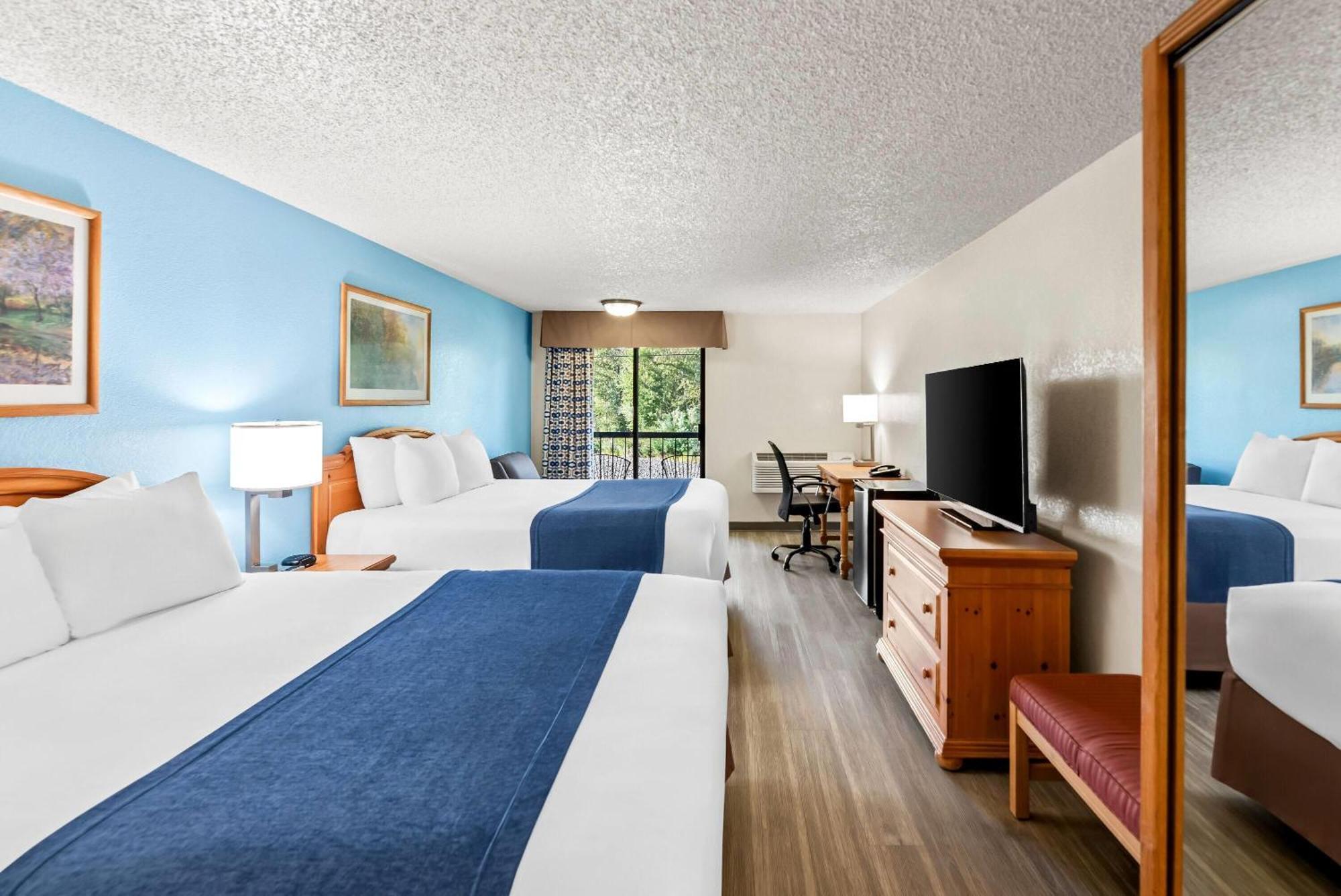 Queen Room Two Queen Beds