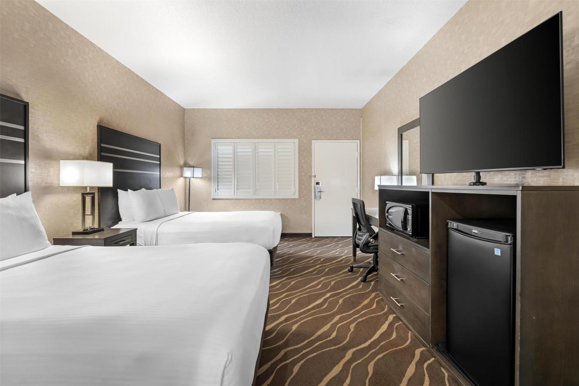 Double Room Two Double Beds
