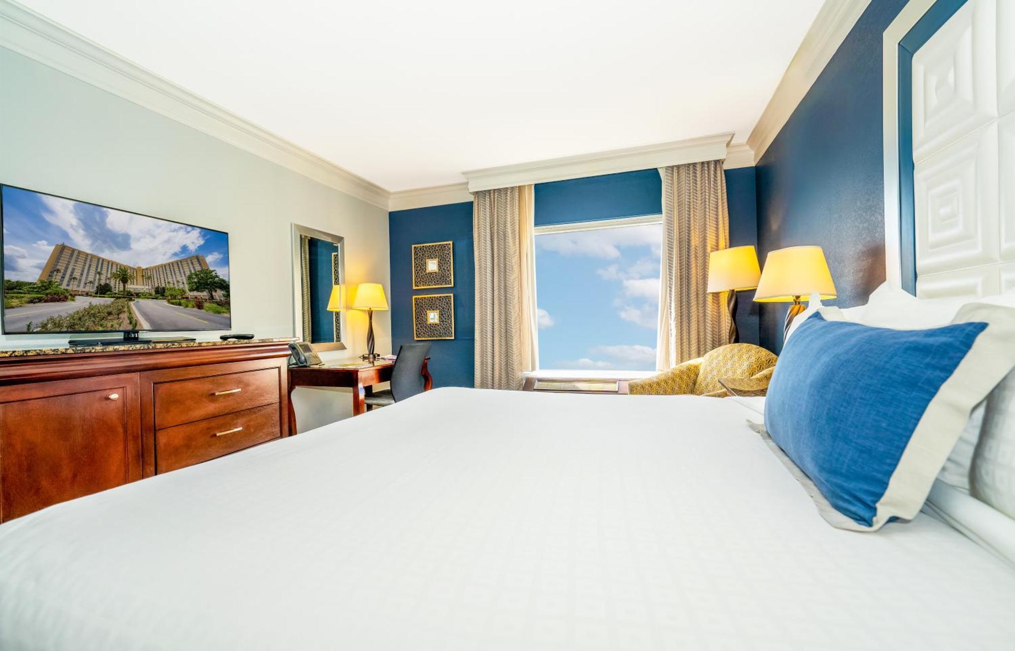 Deluxe King Room
