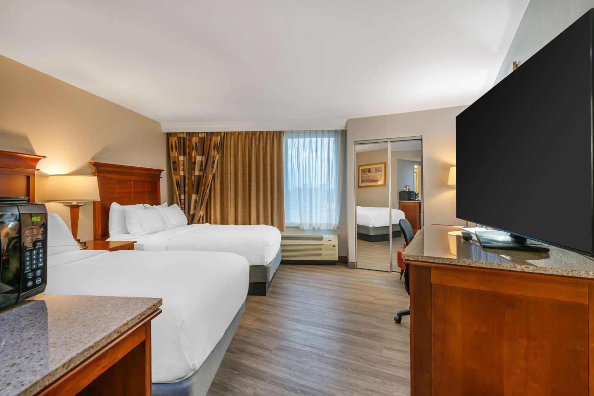 Non-Smoking Double Deluxe Room