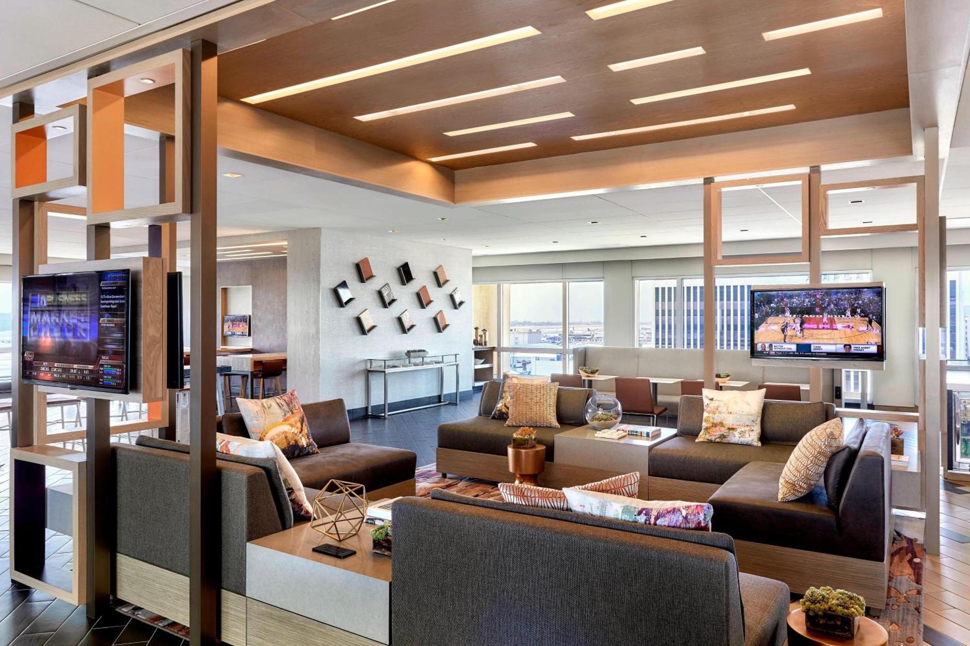 M Club Level M Club lounge access Guest room 1 King