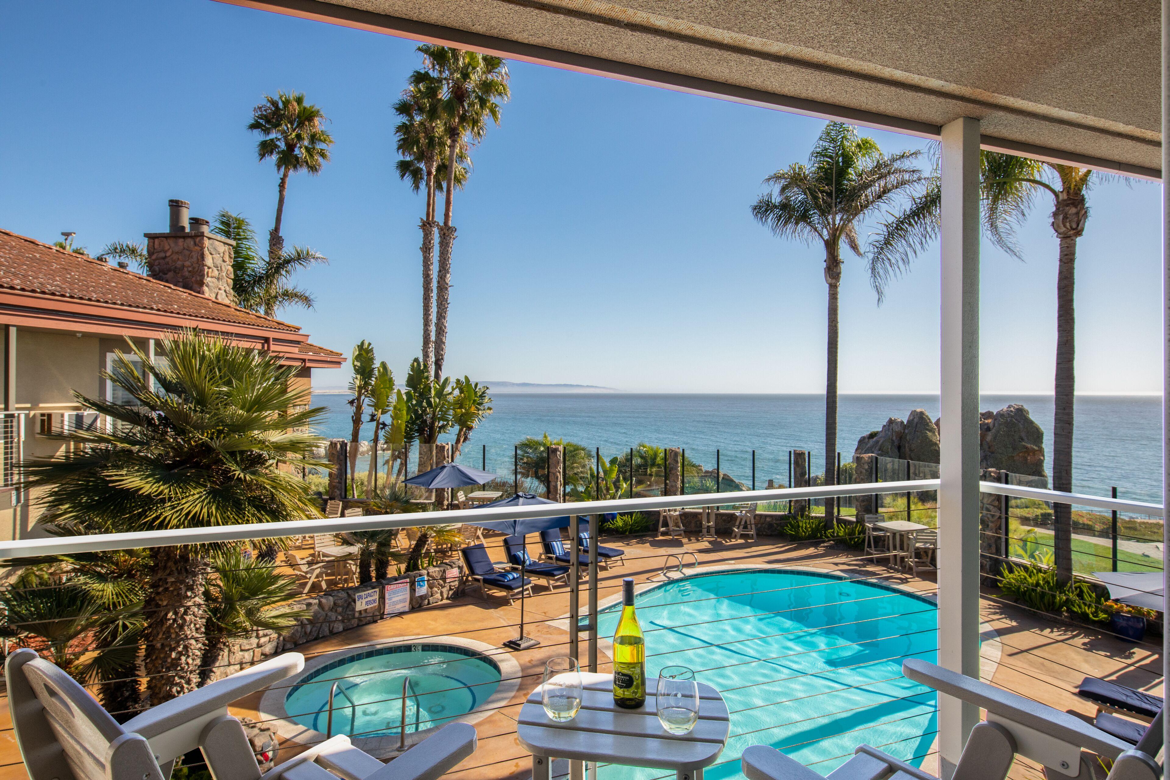 Oceanview Poolside King
