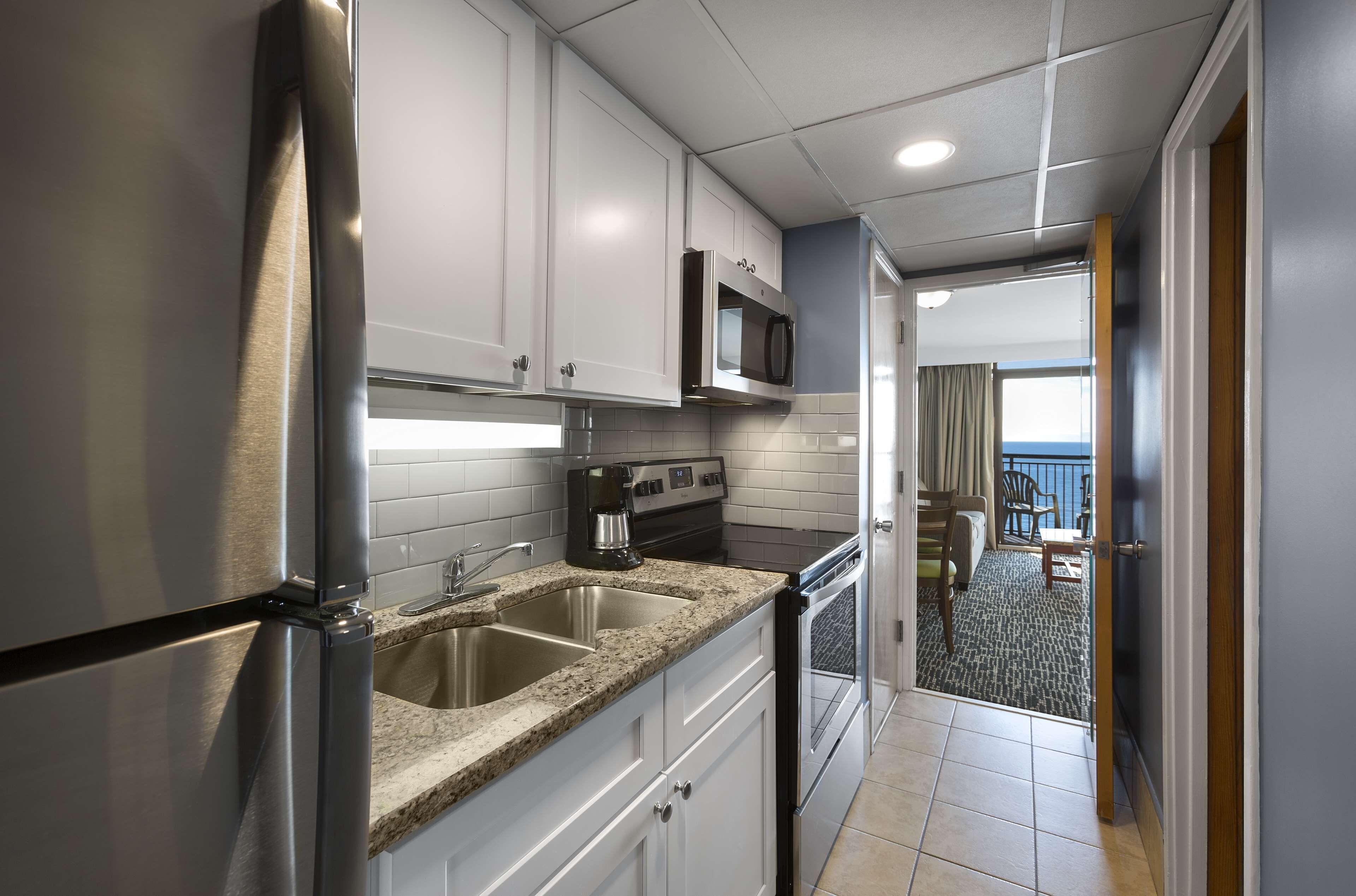 Double Suite Two Double Beds Sofa Bed Ocean Front Full Kitchen Non-Smoking