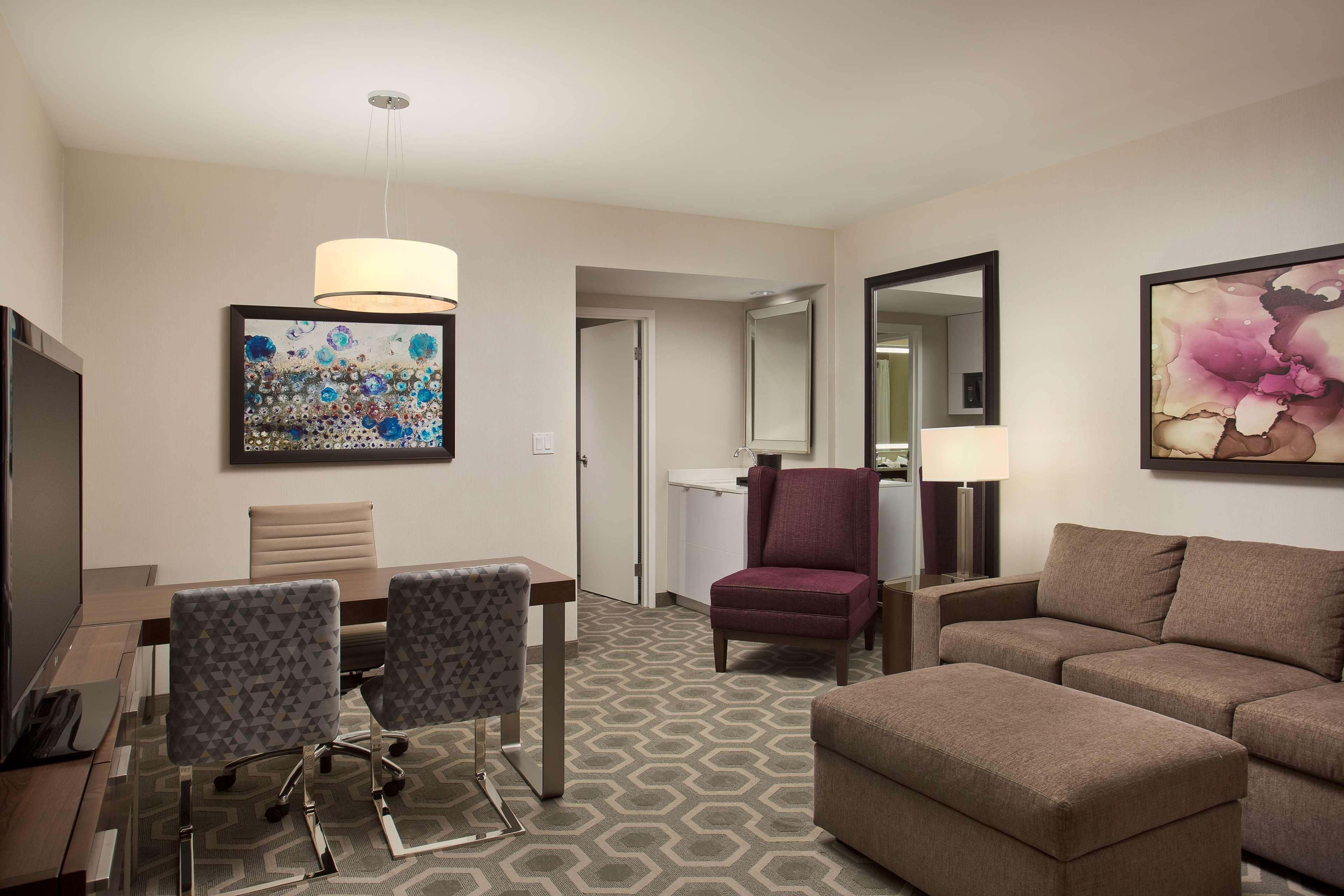 King Suite Non-Smoking
