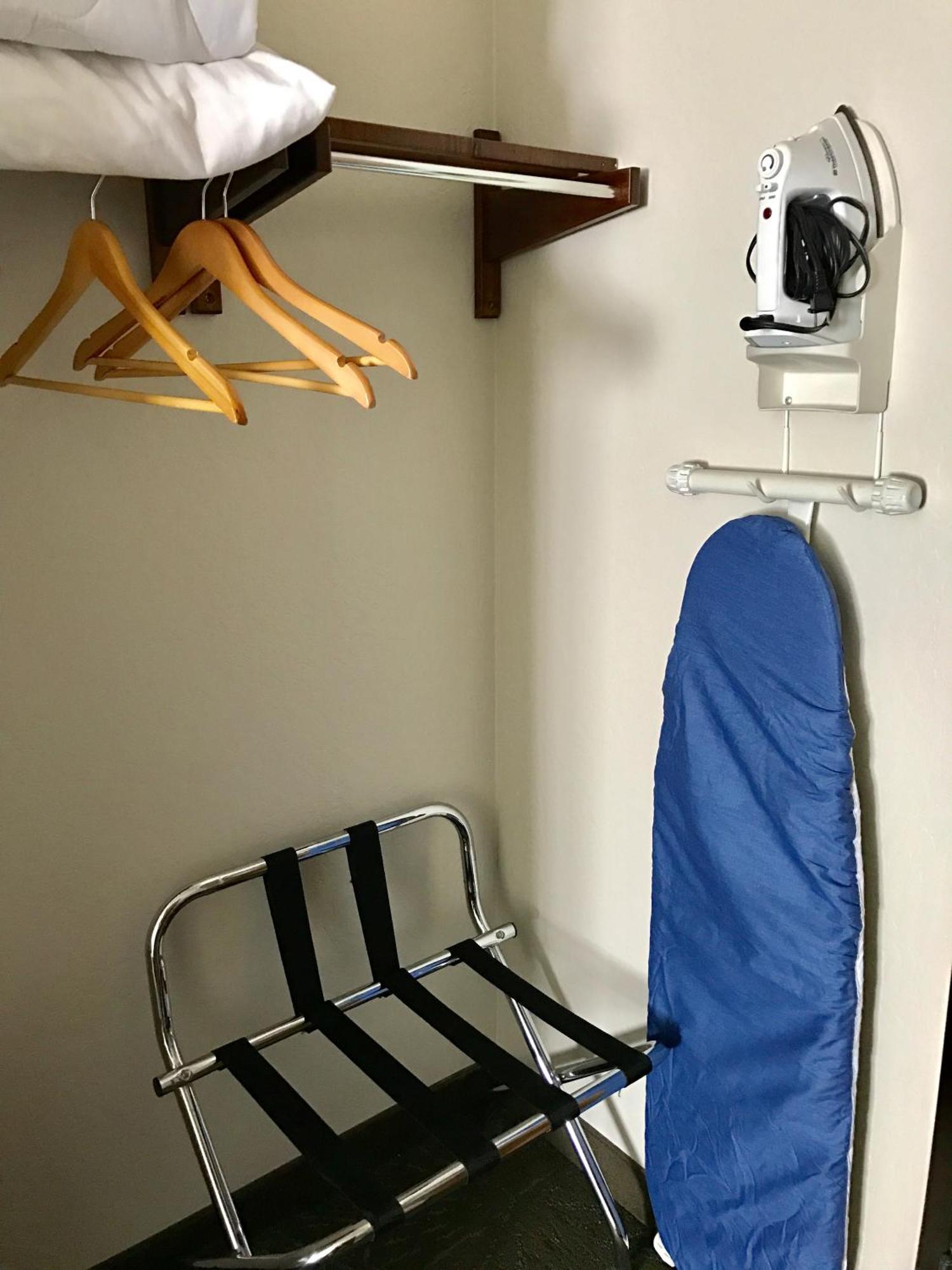 Queen Studio Suite Two Queen Beds Non-Smoking No Pets Allowed