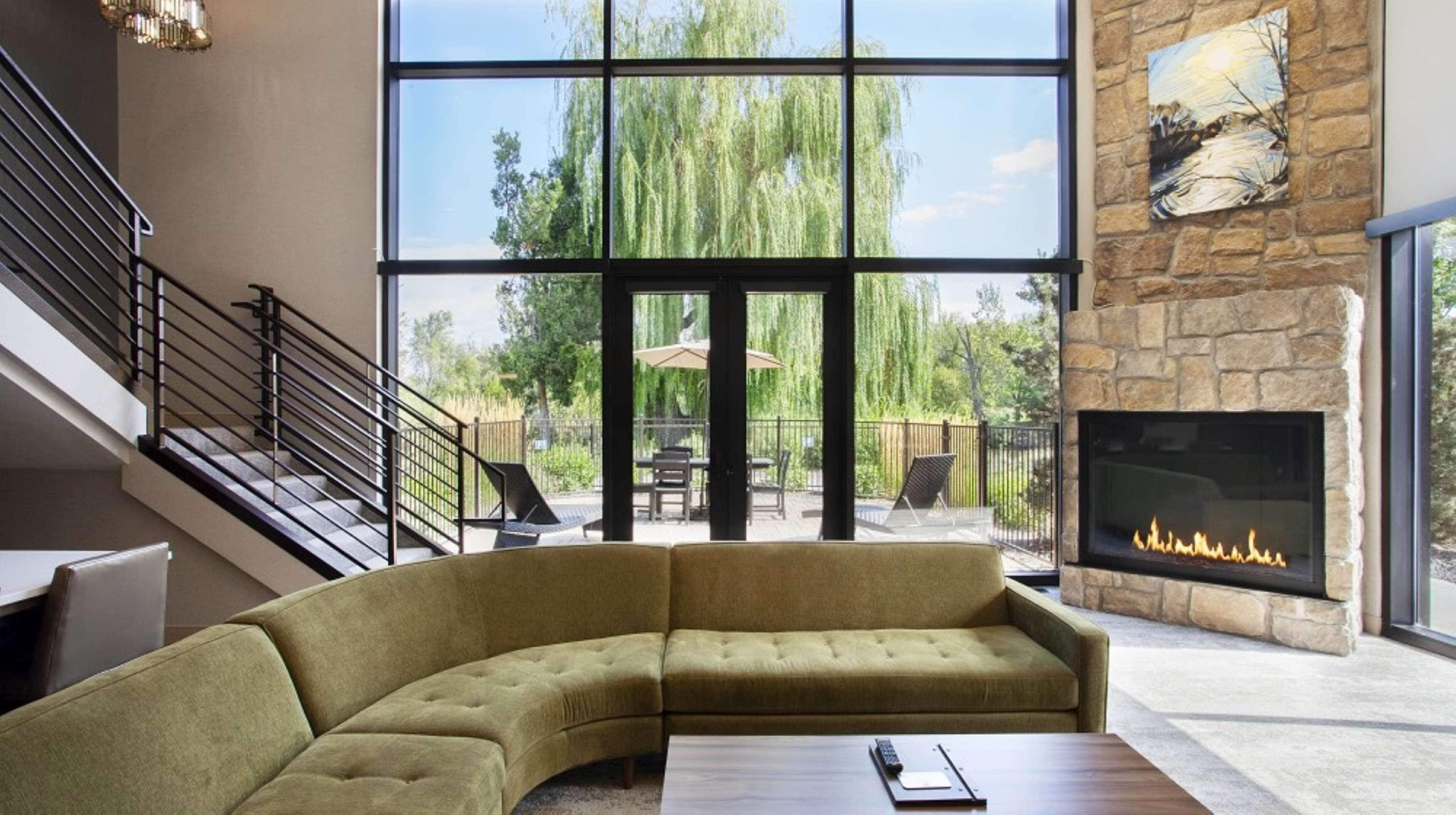 Presidential Loft King Suite Spa Bath River View Patio Non-Smoking