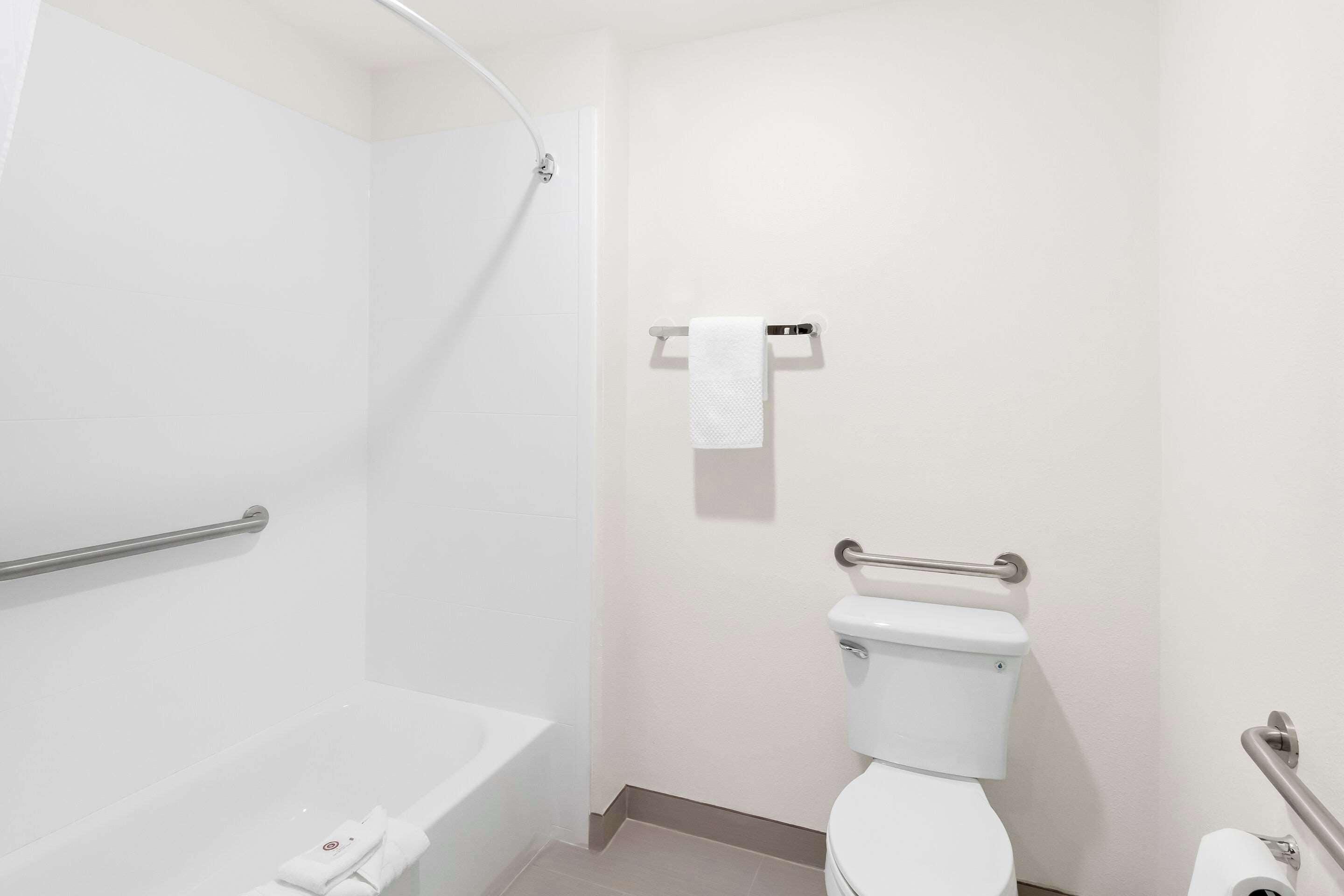 King Suite Accessible or Non-Smoking