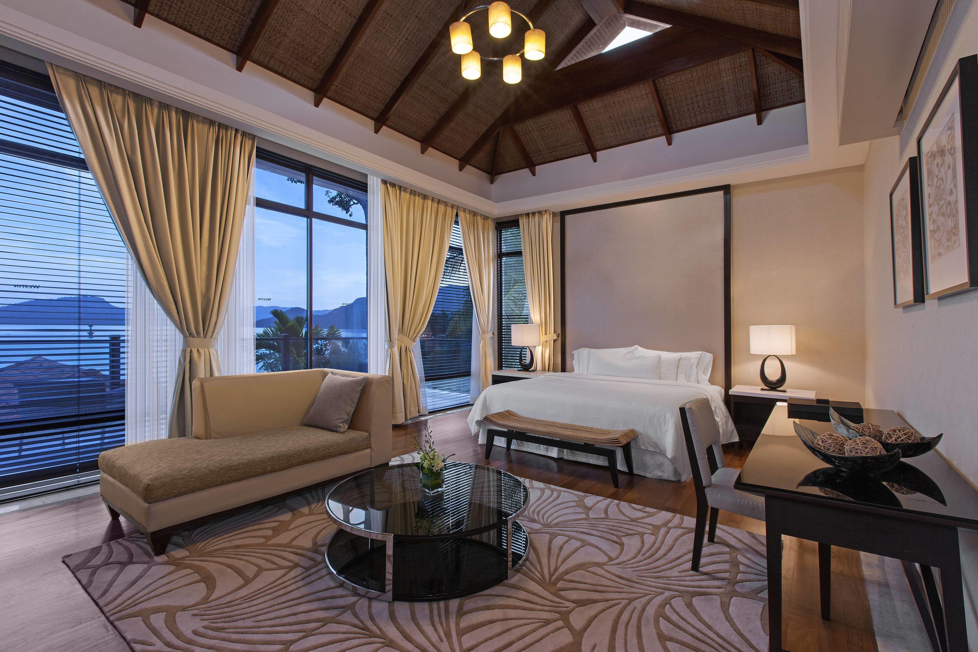 Five-Bedroom Villa Private Pool Ocean View