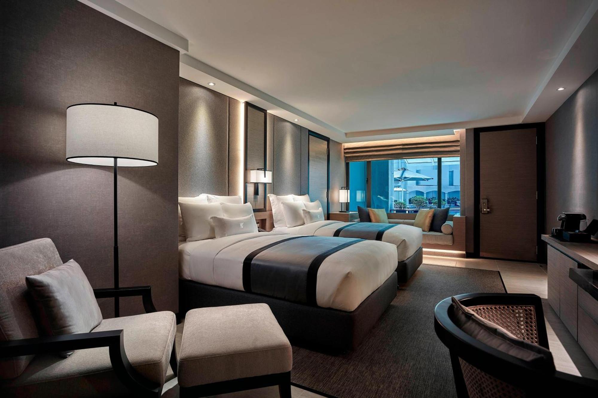 Cabana Poolside King Room