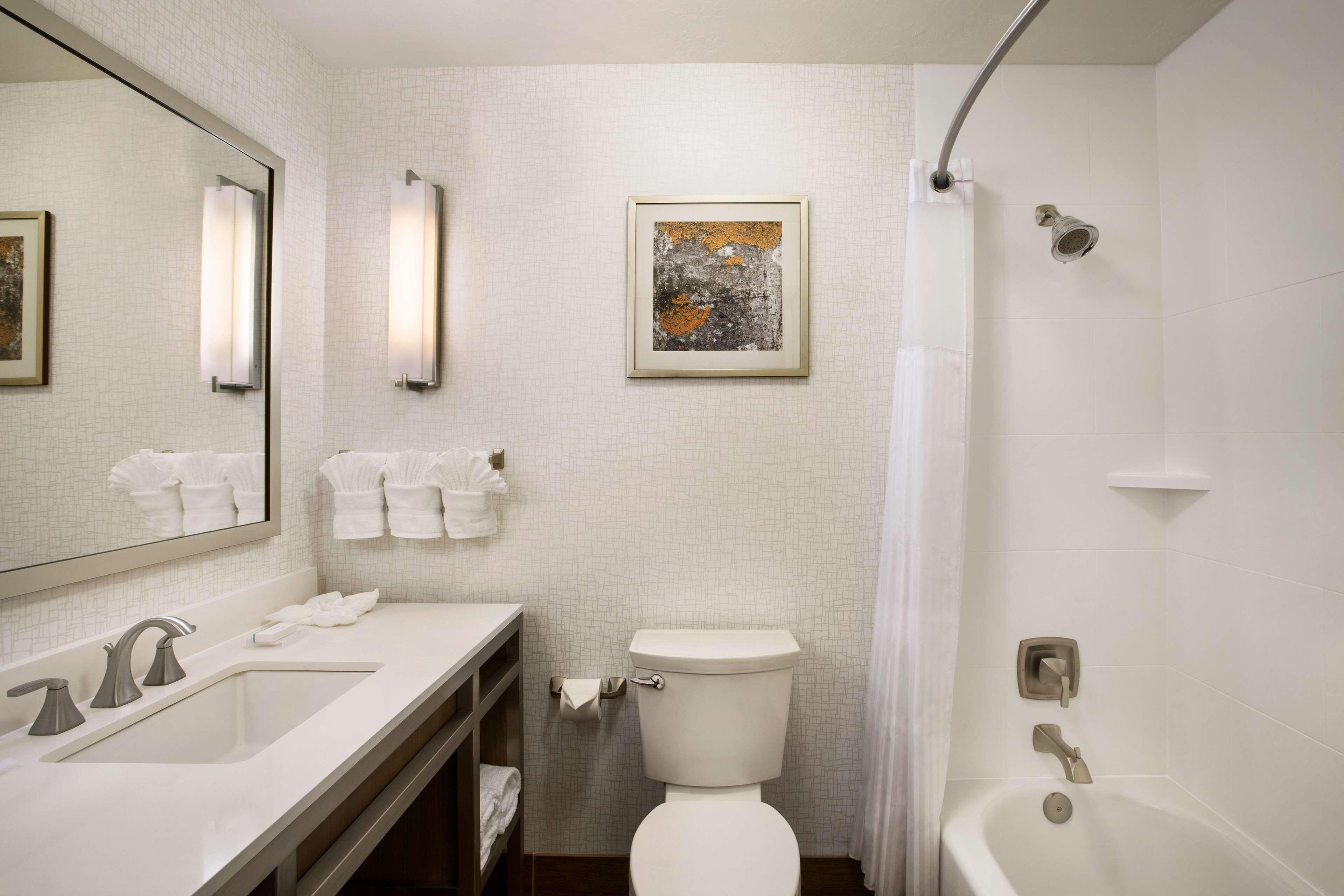 Double Room Bathtub