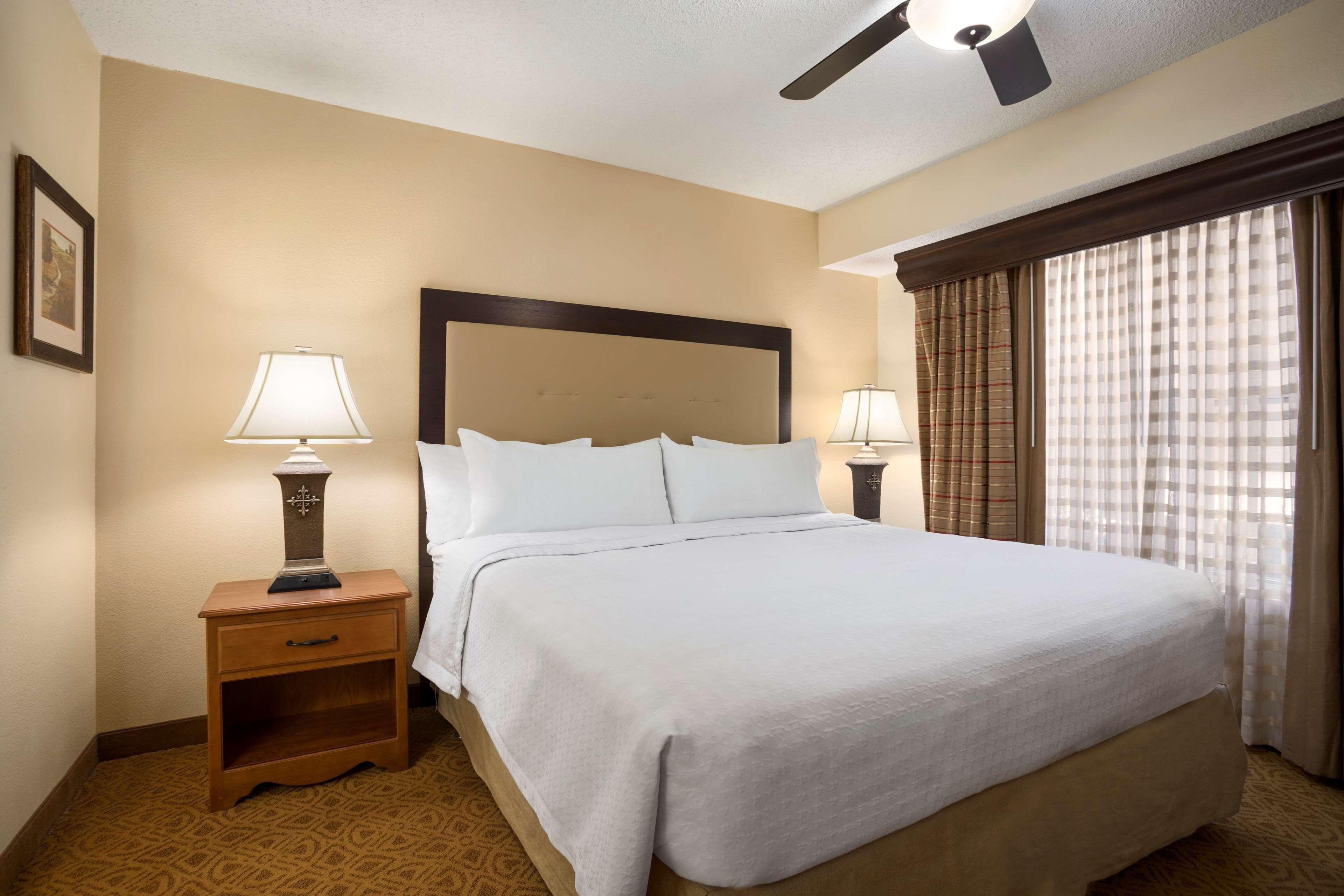 King Suite Tub Mobility Accessible