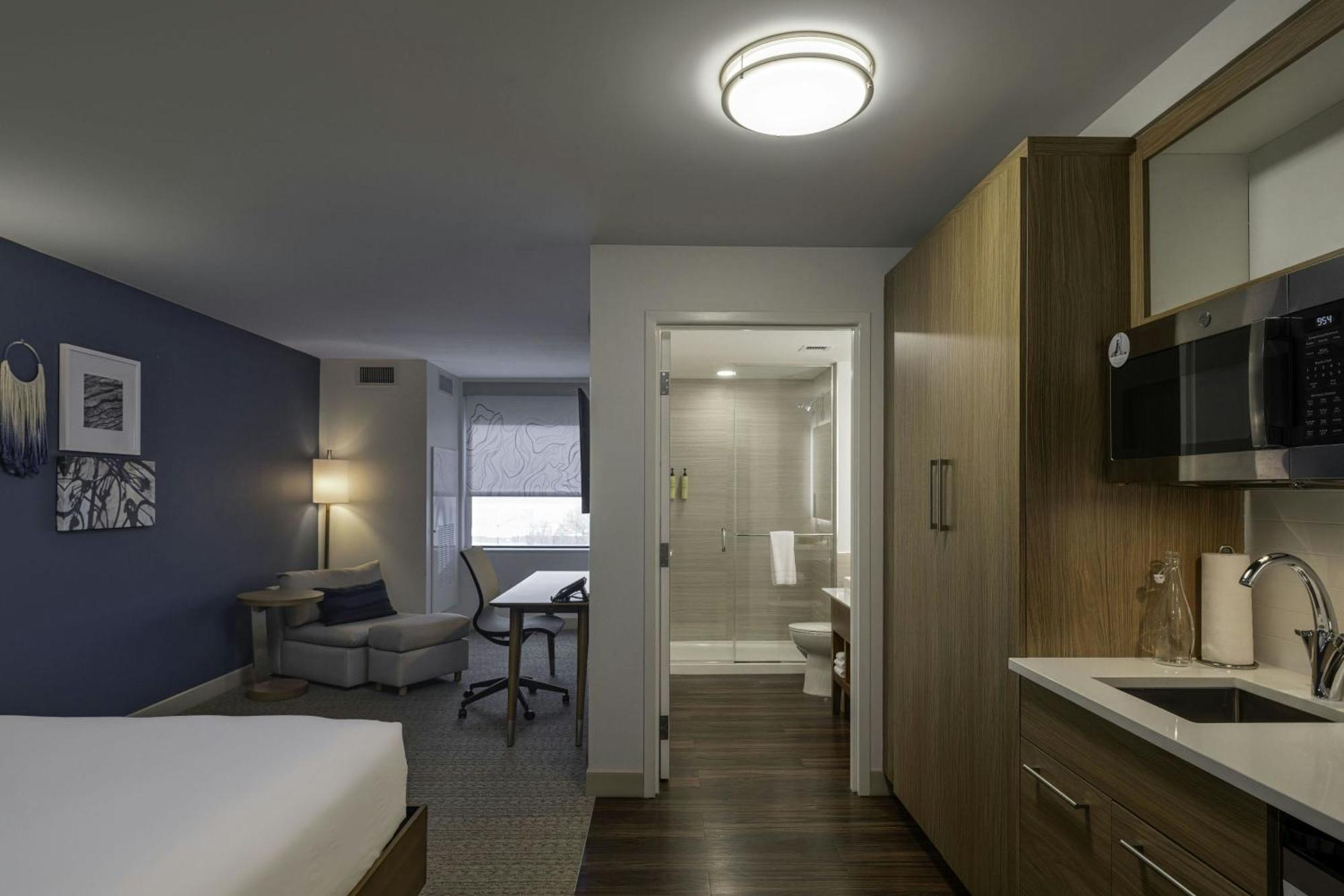 Standard King Room