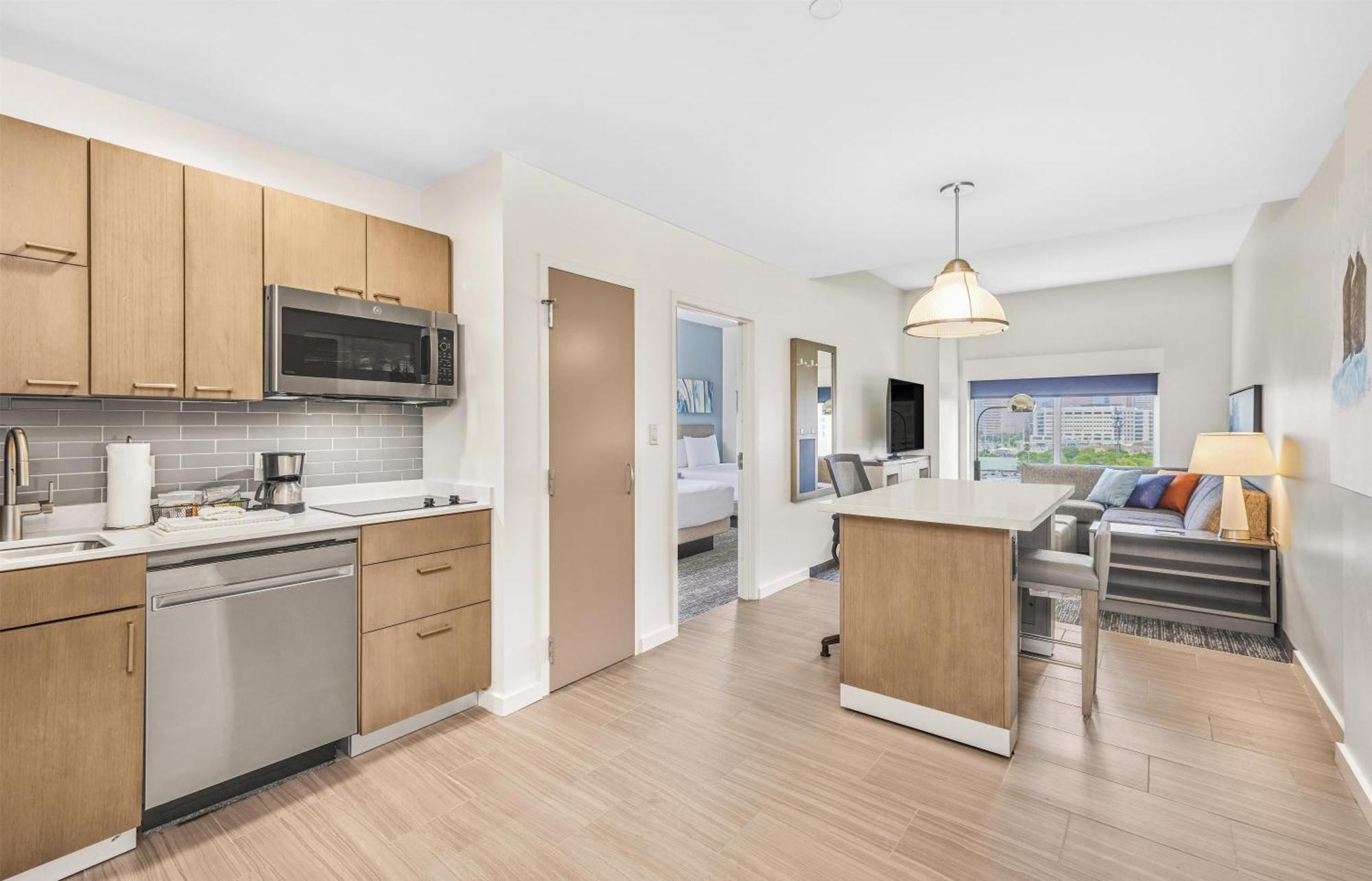One Bedroom Kitchen Suite Two Queen Beds Sofa Bed