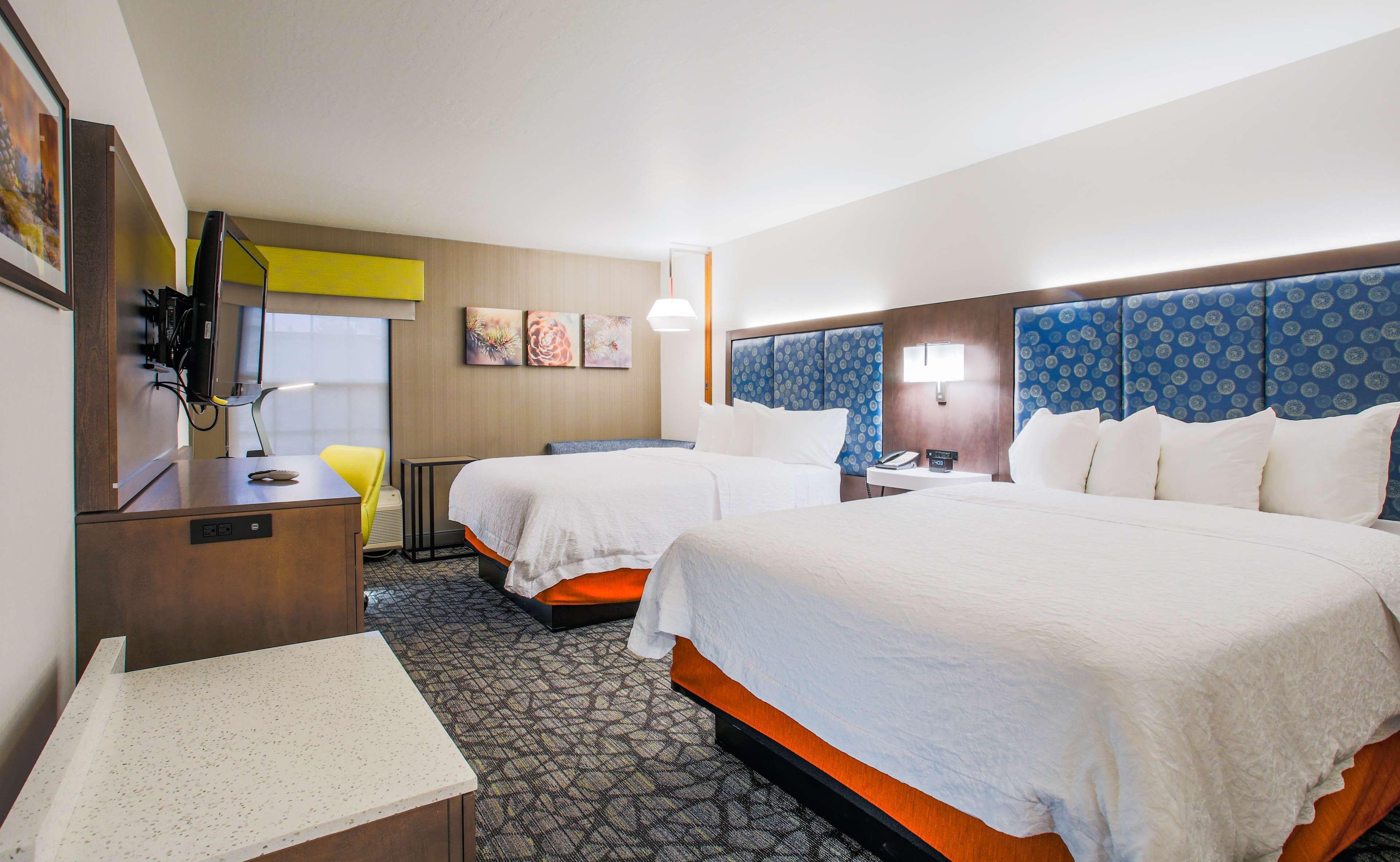Room Two Queen Beds Non-Smoking