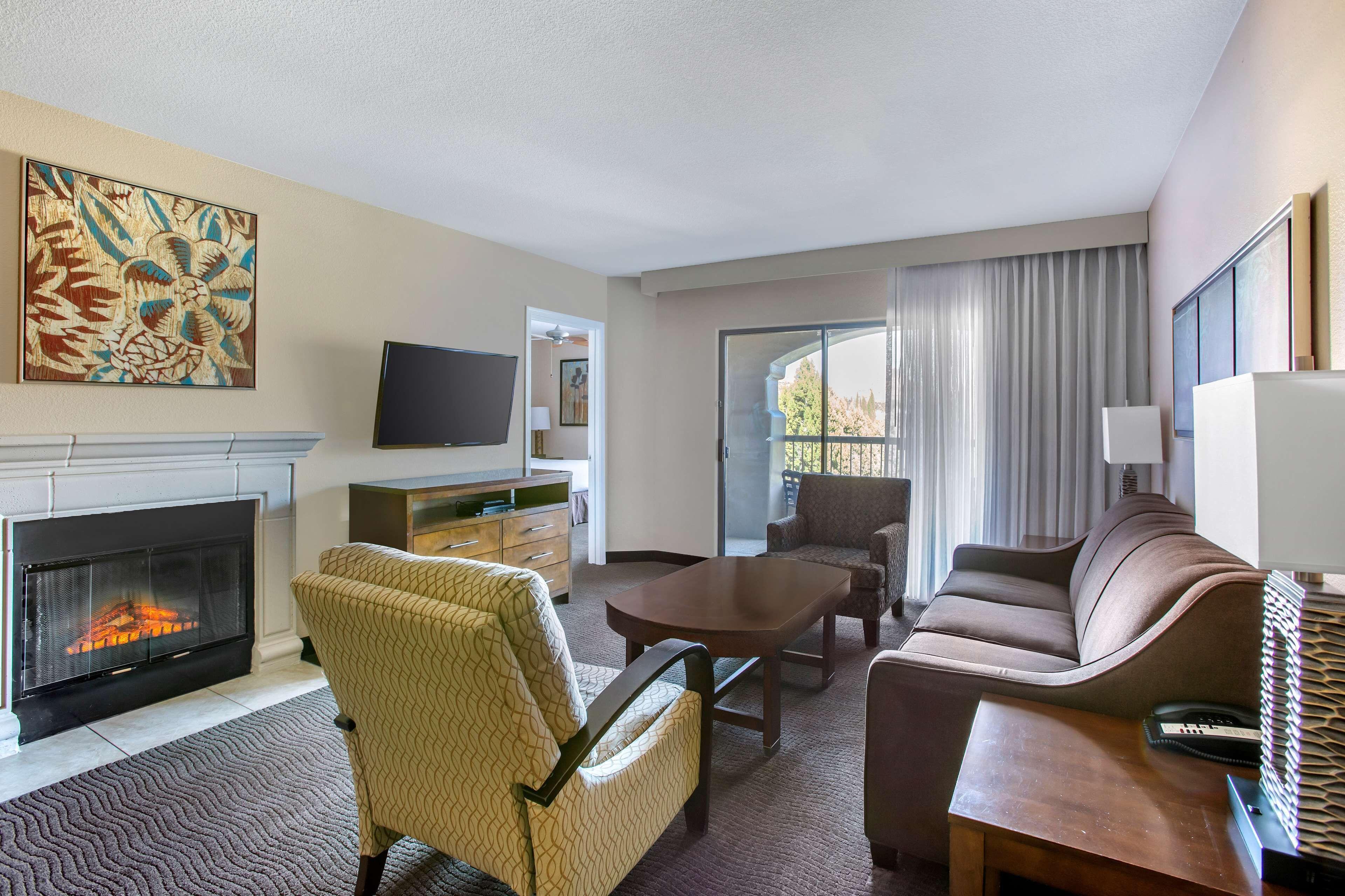 One-Bedroom King Suite Sofa Bed