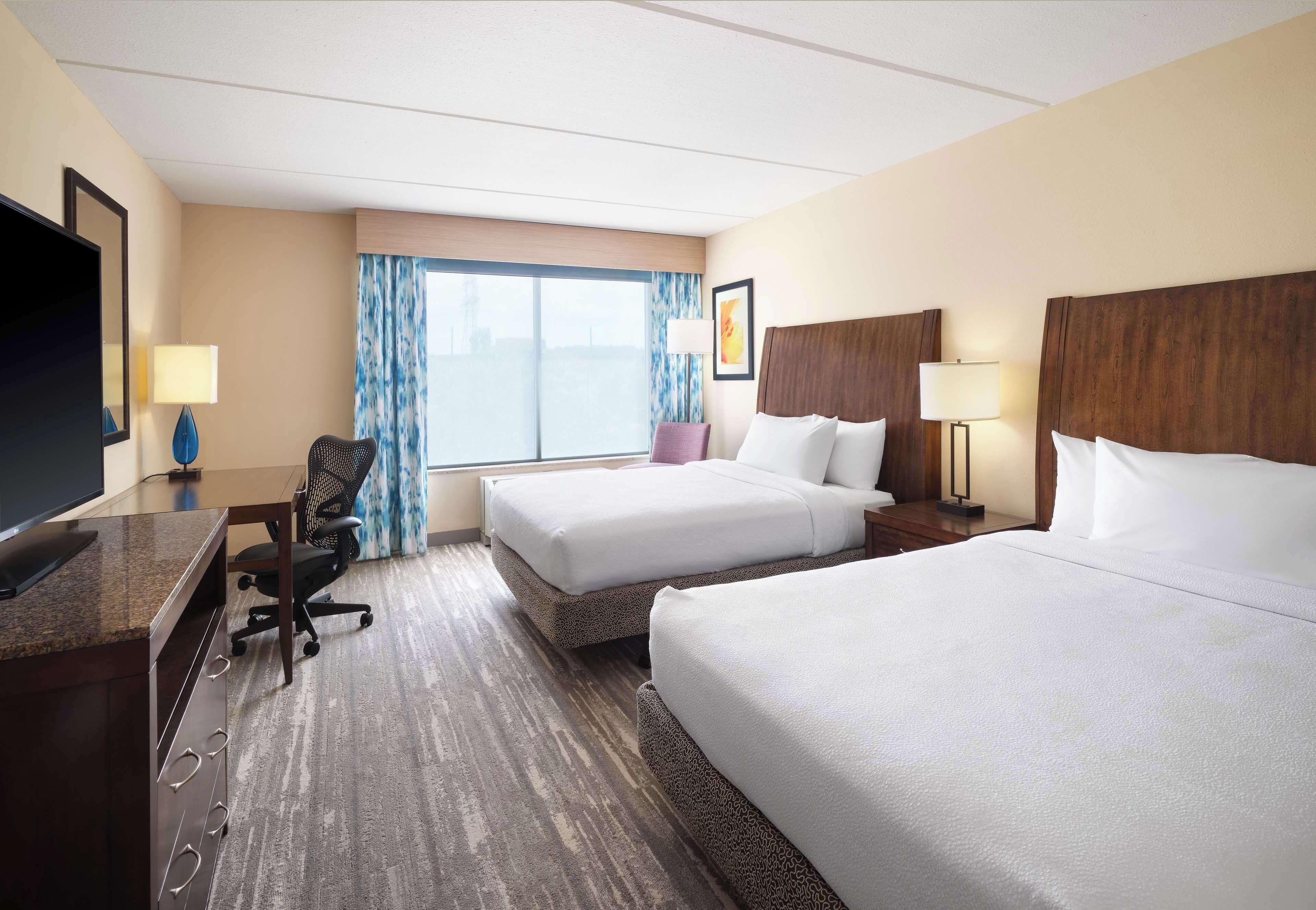 Queen Room Two Queen Beds Mobility Access