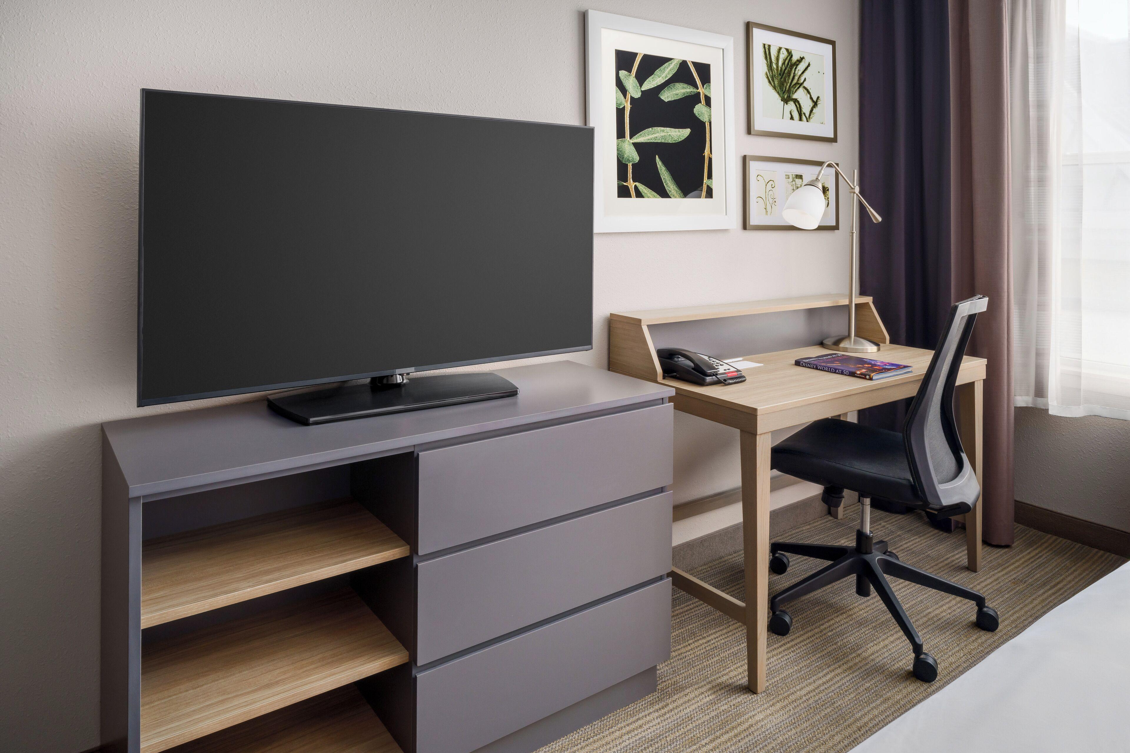 One-Bedroom King Suite